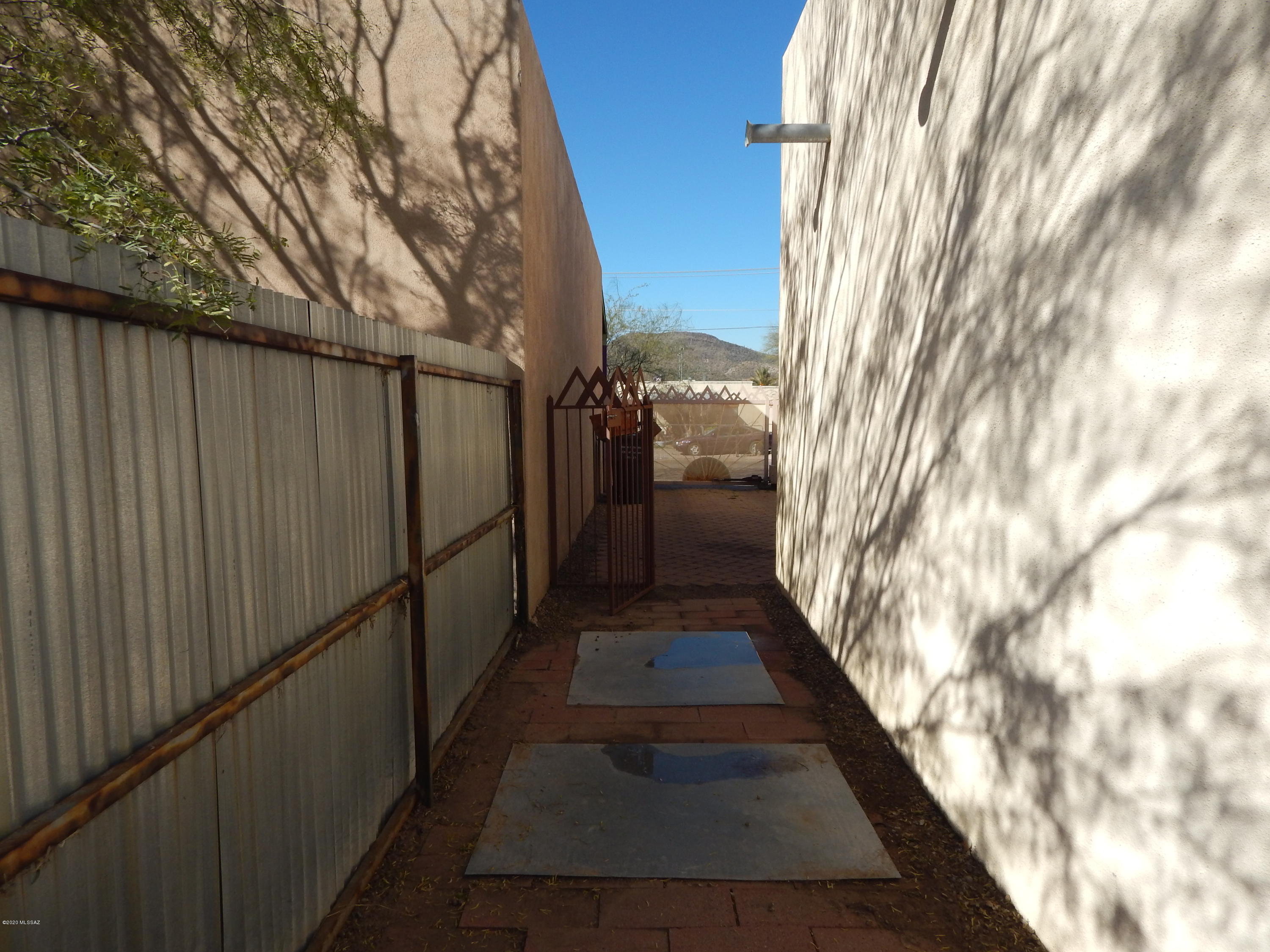 Unsubdivided - Residential Lease