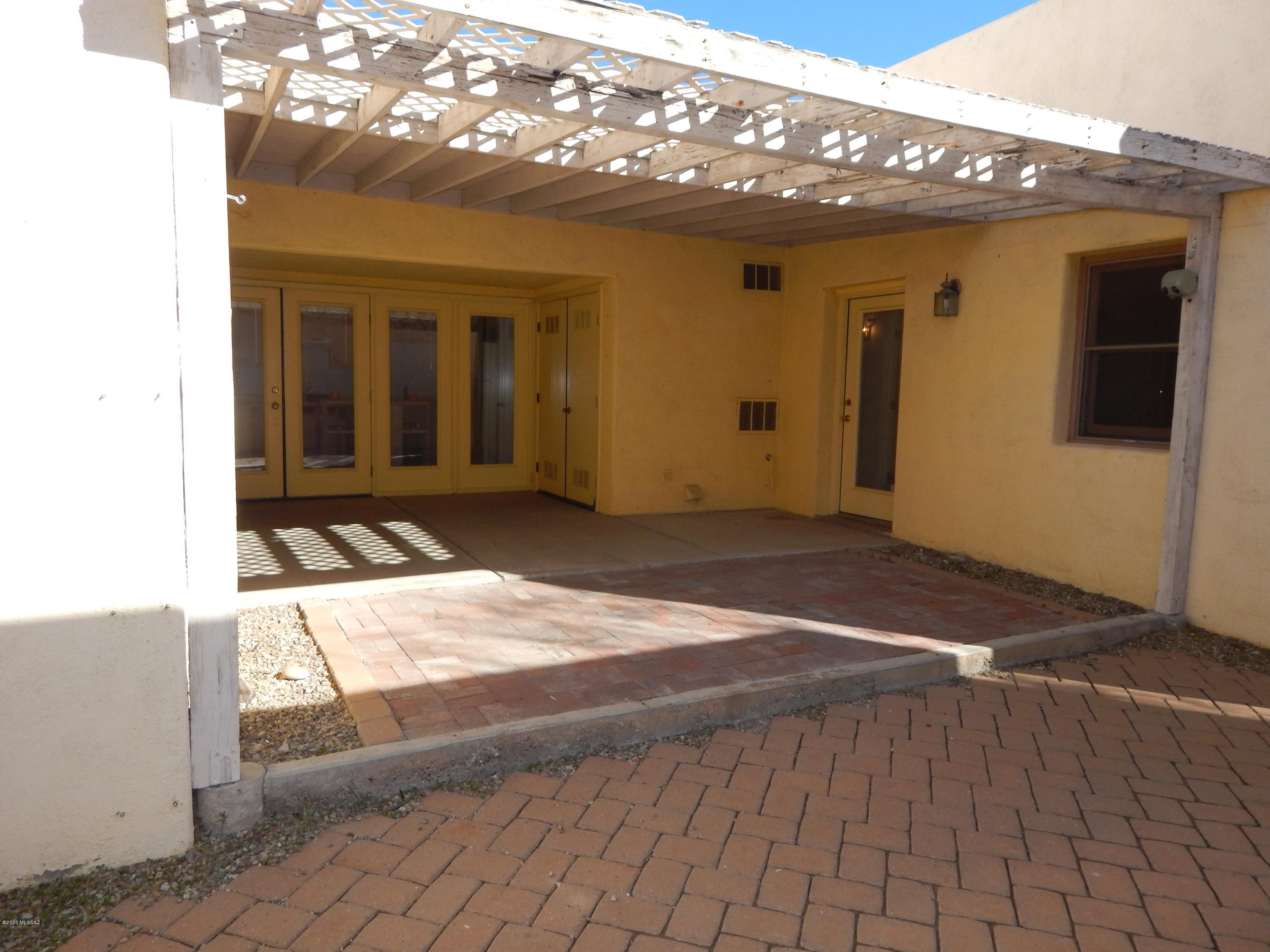 Unsubdivided - Residential Lease