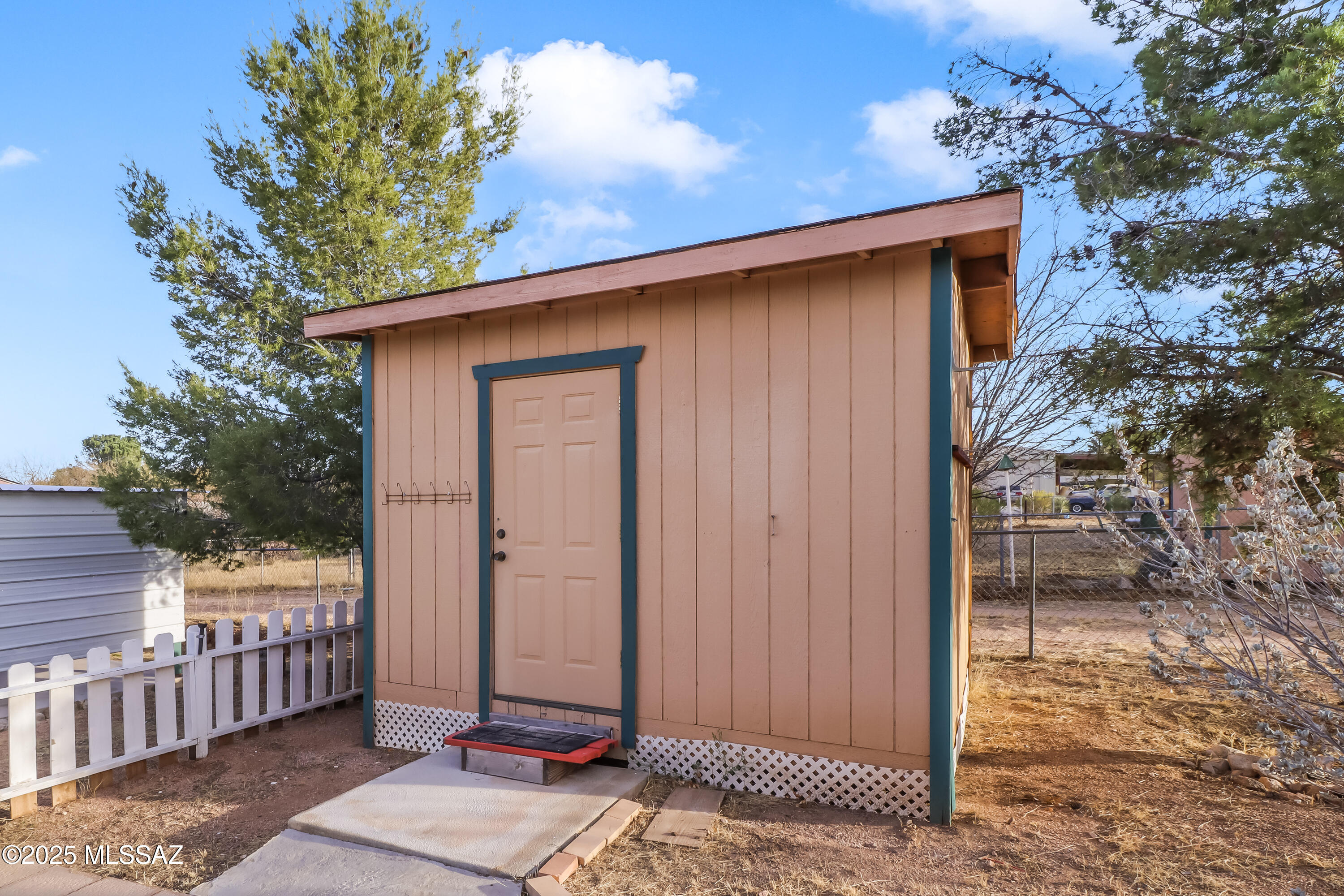 Mescal Lakes - Residential