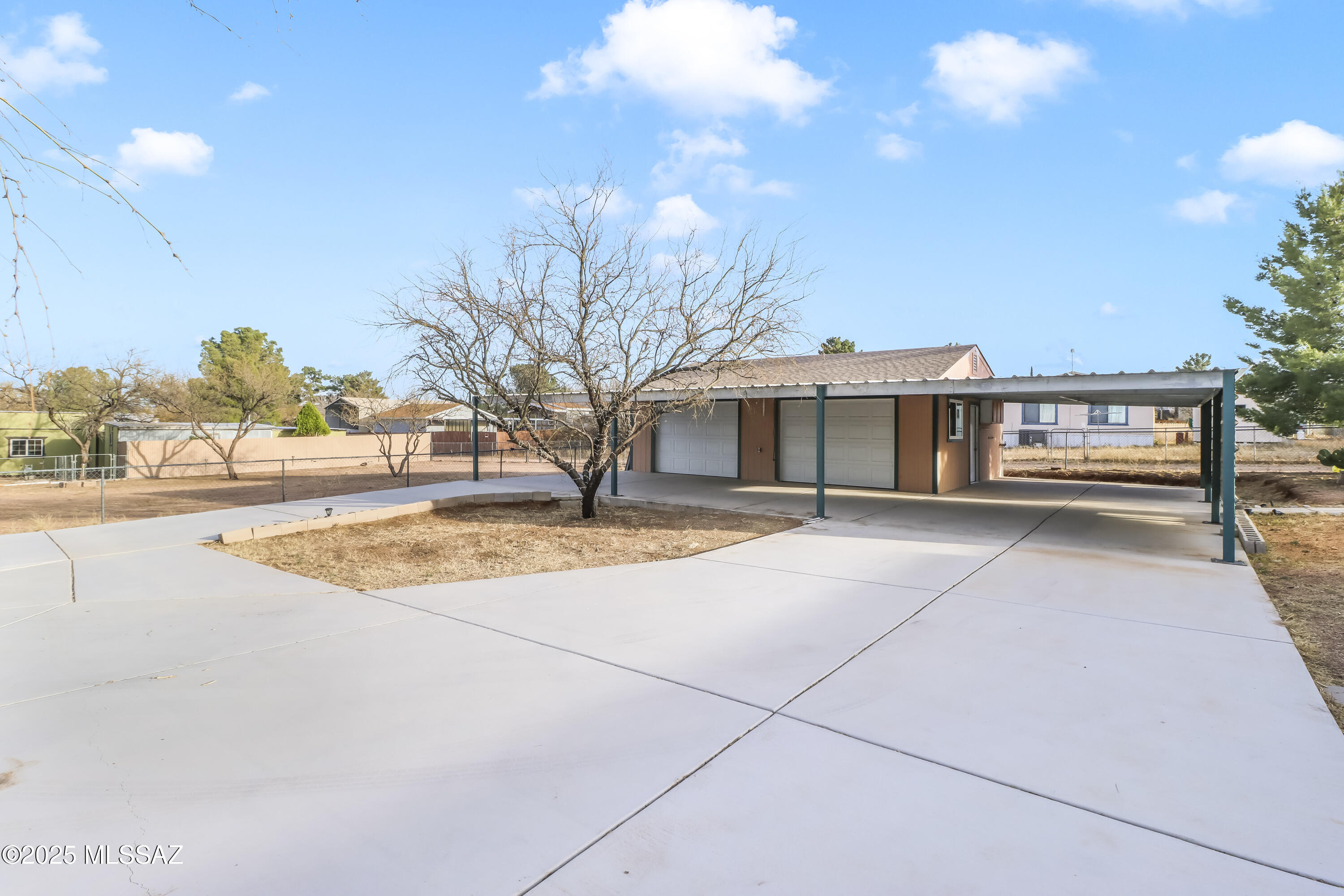 Mescal Lakes - Residential