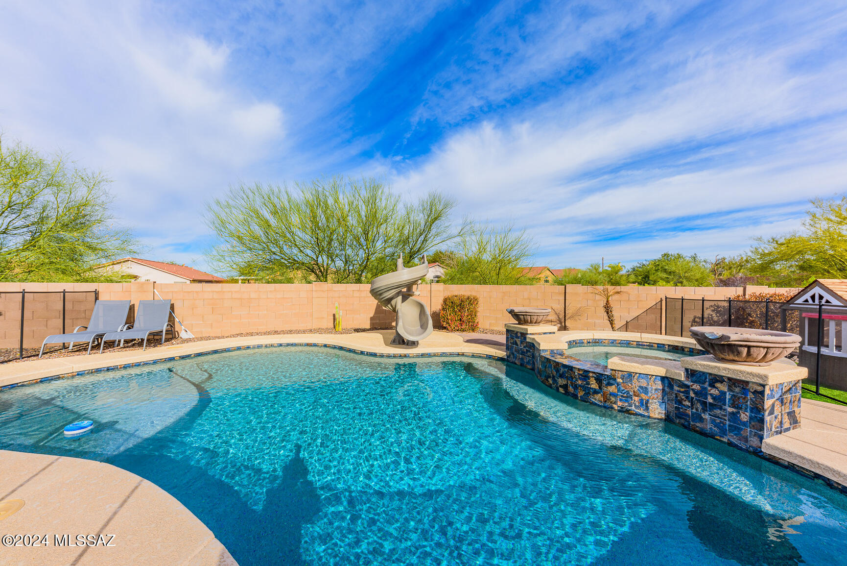 Linda Vista Heights SQ20161440591 - Residential