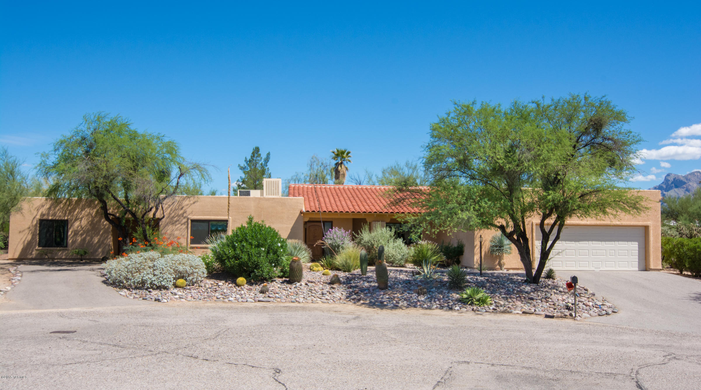 Casas Adobes Country Club Est. - Residential