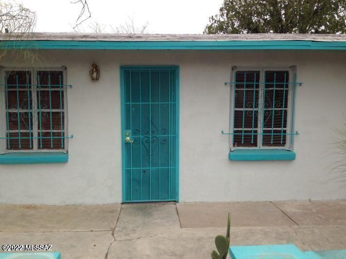 Complete turn-key multi-family investment with ample value-add opportunities on corner lot.  Fully leased, with tenants that have been professionally vetted with property manager.  5, 1 bed/1 bath; 2, 2 bed/1 bath.  Tile floor throughout, window AC units, parking, centrally located, only 2.5 miles from University of Arizona. Owner pays water, sewer, trash.  Two units, are all utilities included.  DO NOT DISTURB TENANTS.