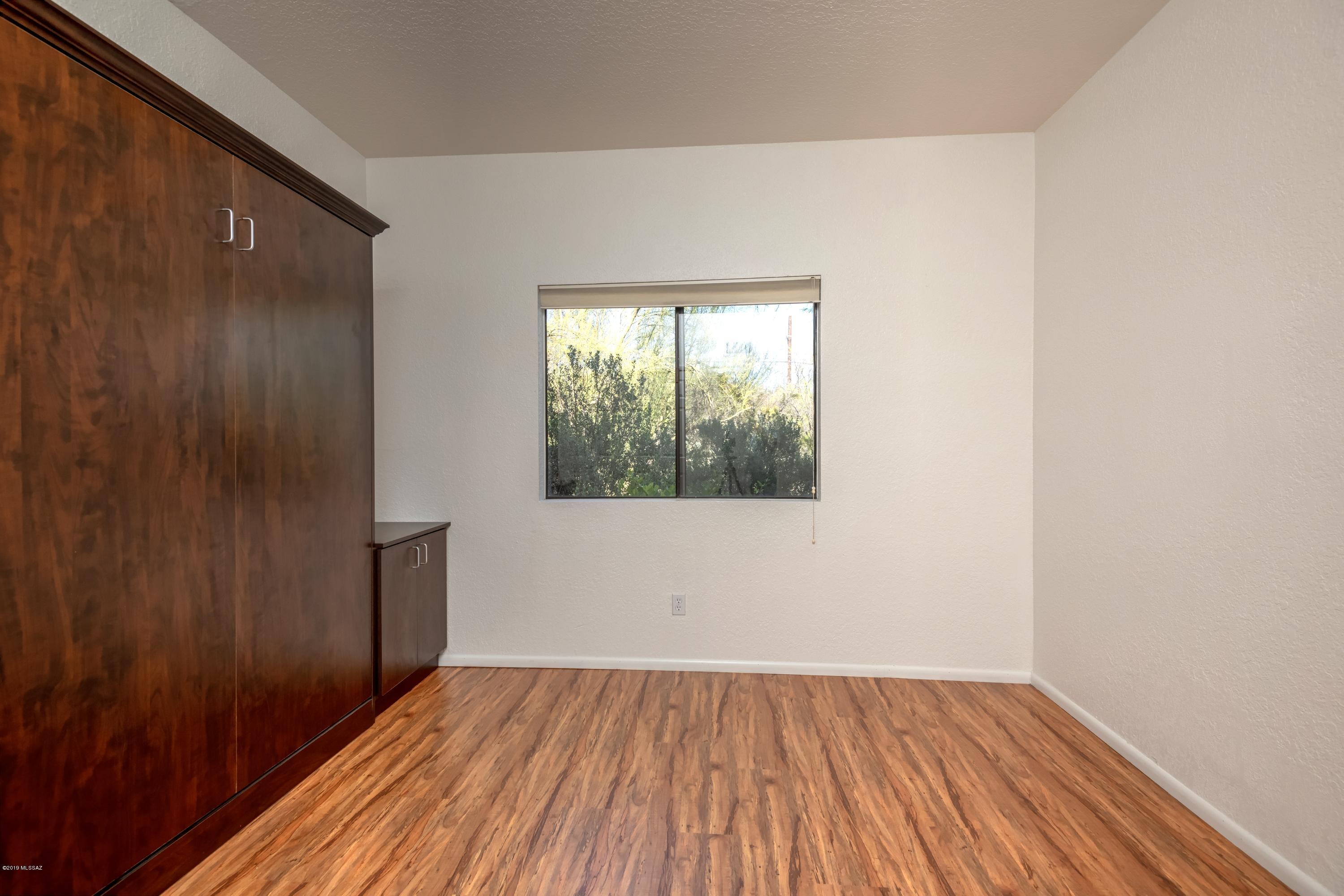 Ventana Vista Condominiums - Residential