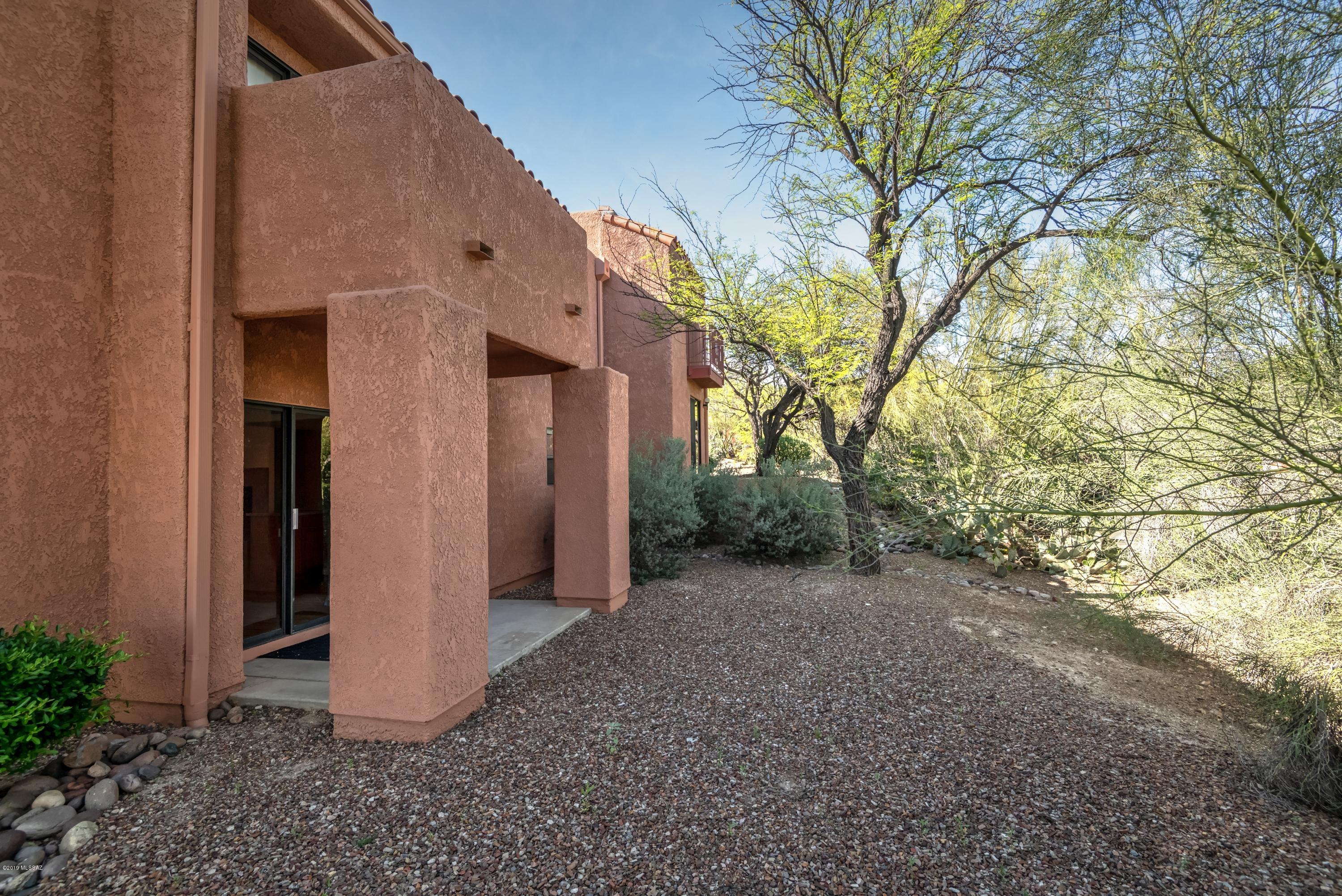 Ventana Vista Condominiums - Residential