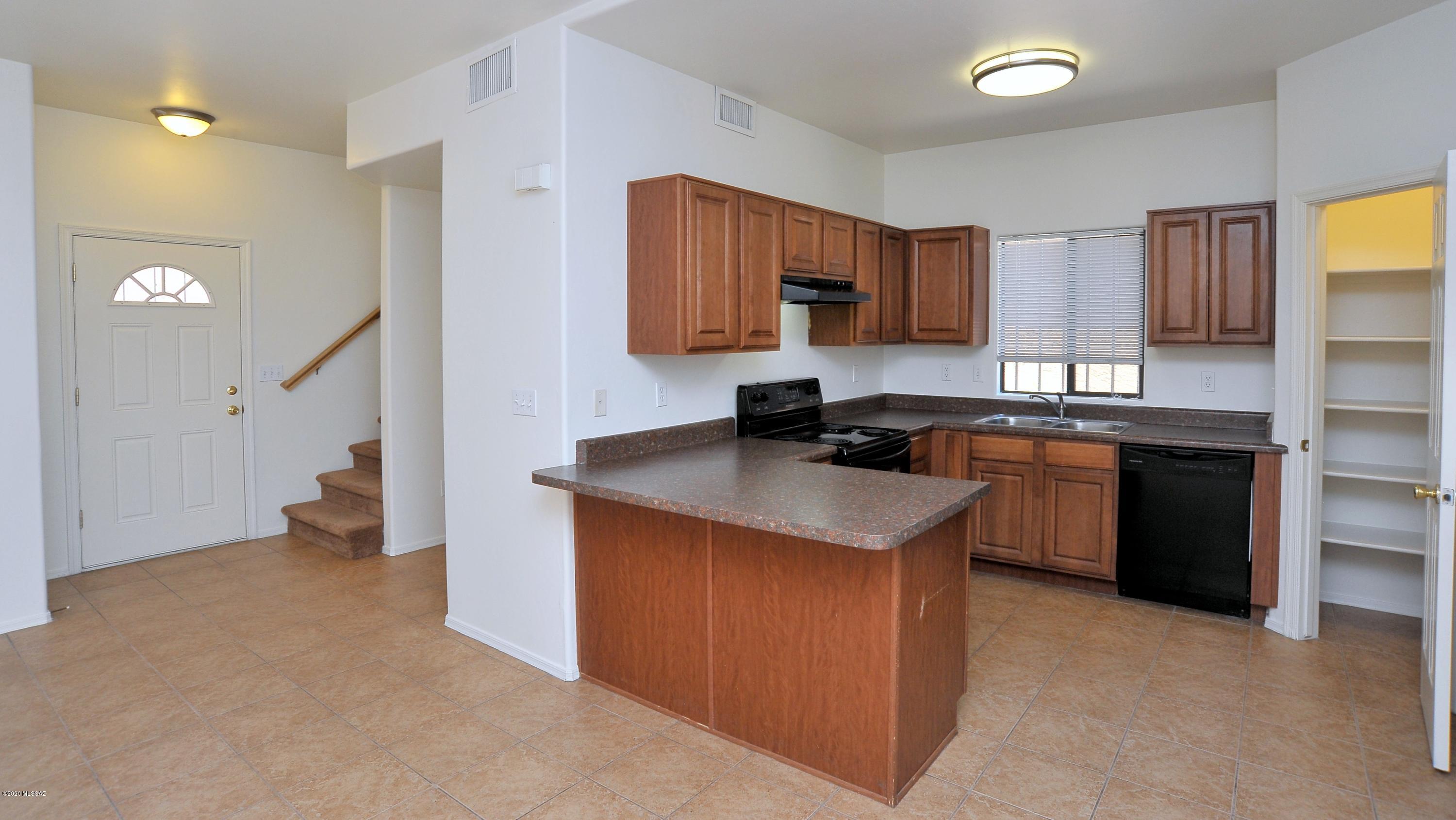 Estrella Sub Amd - Residential