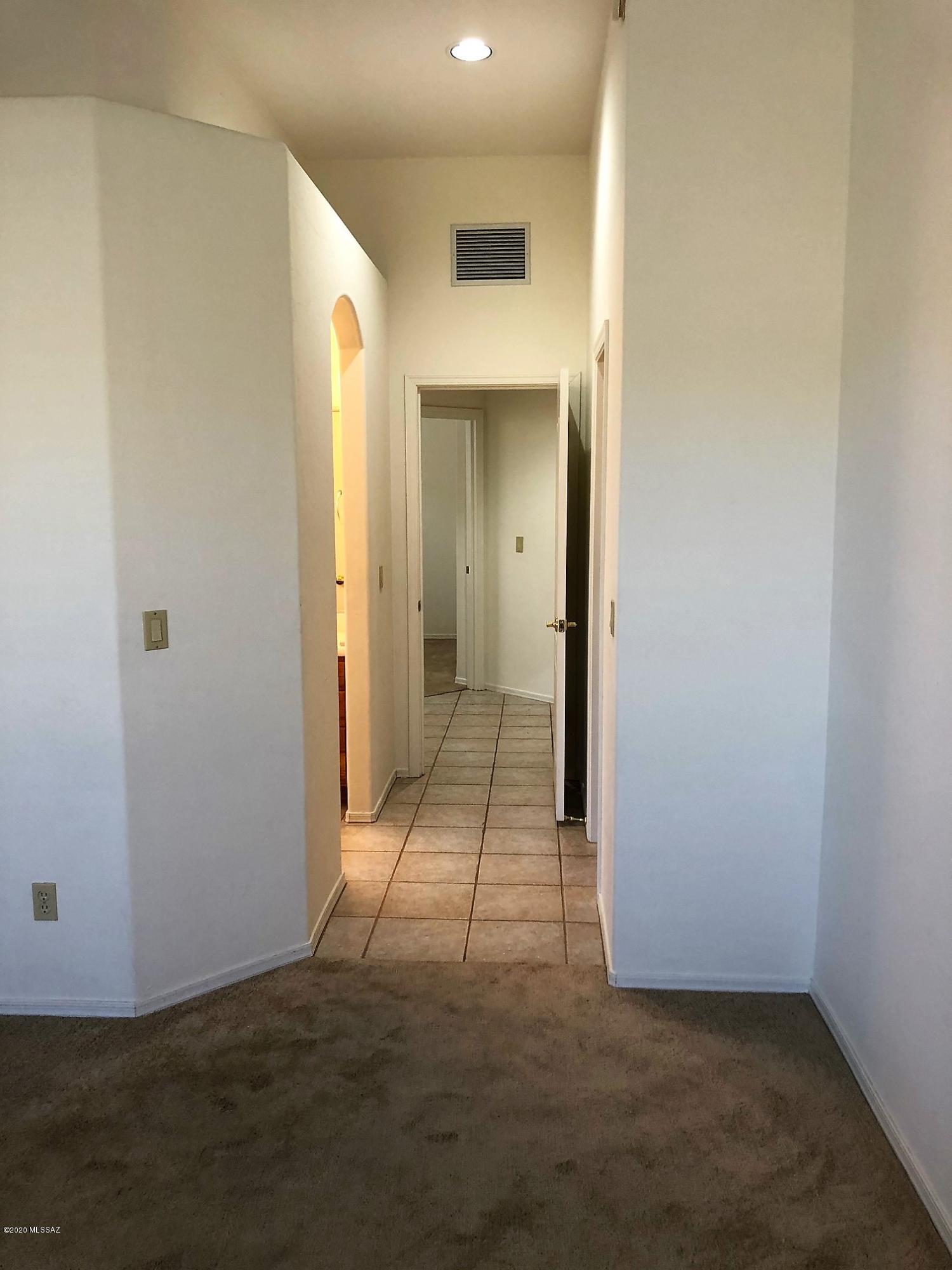Rancho Esperero (1-343) - Residential Lease