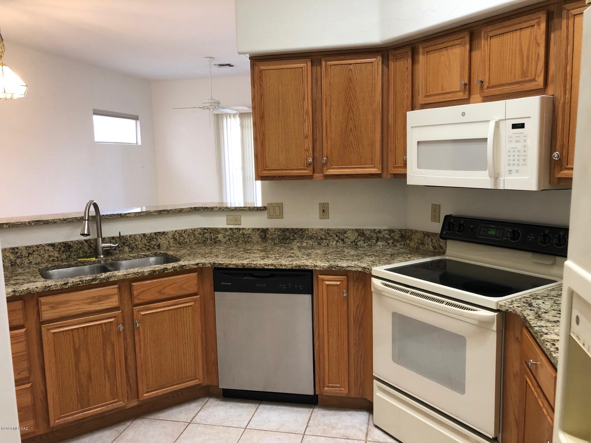Rancho Esperero (1-343) - Residential Lease