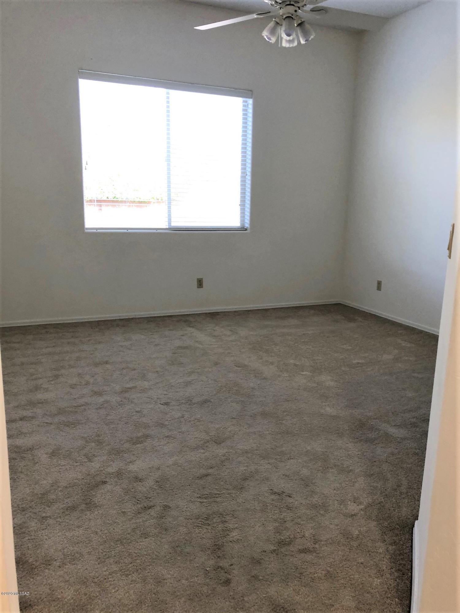 Rancho Esperero (1-343) - Residential Lease