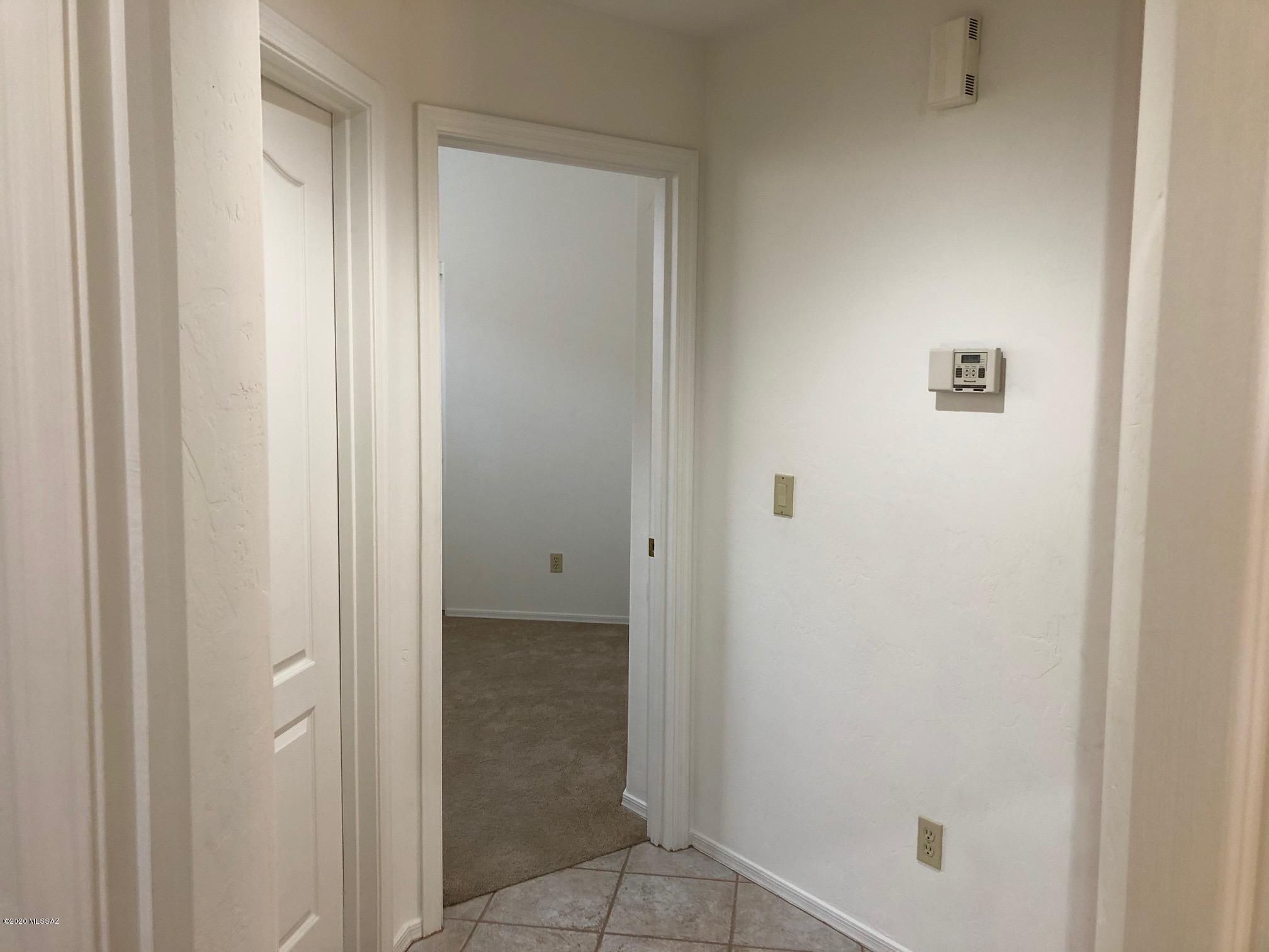 Rancho Esperero (1-343) - Residential Lease