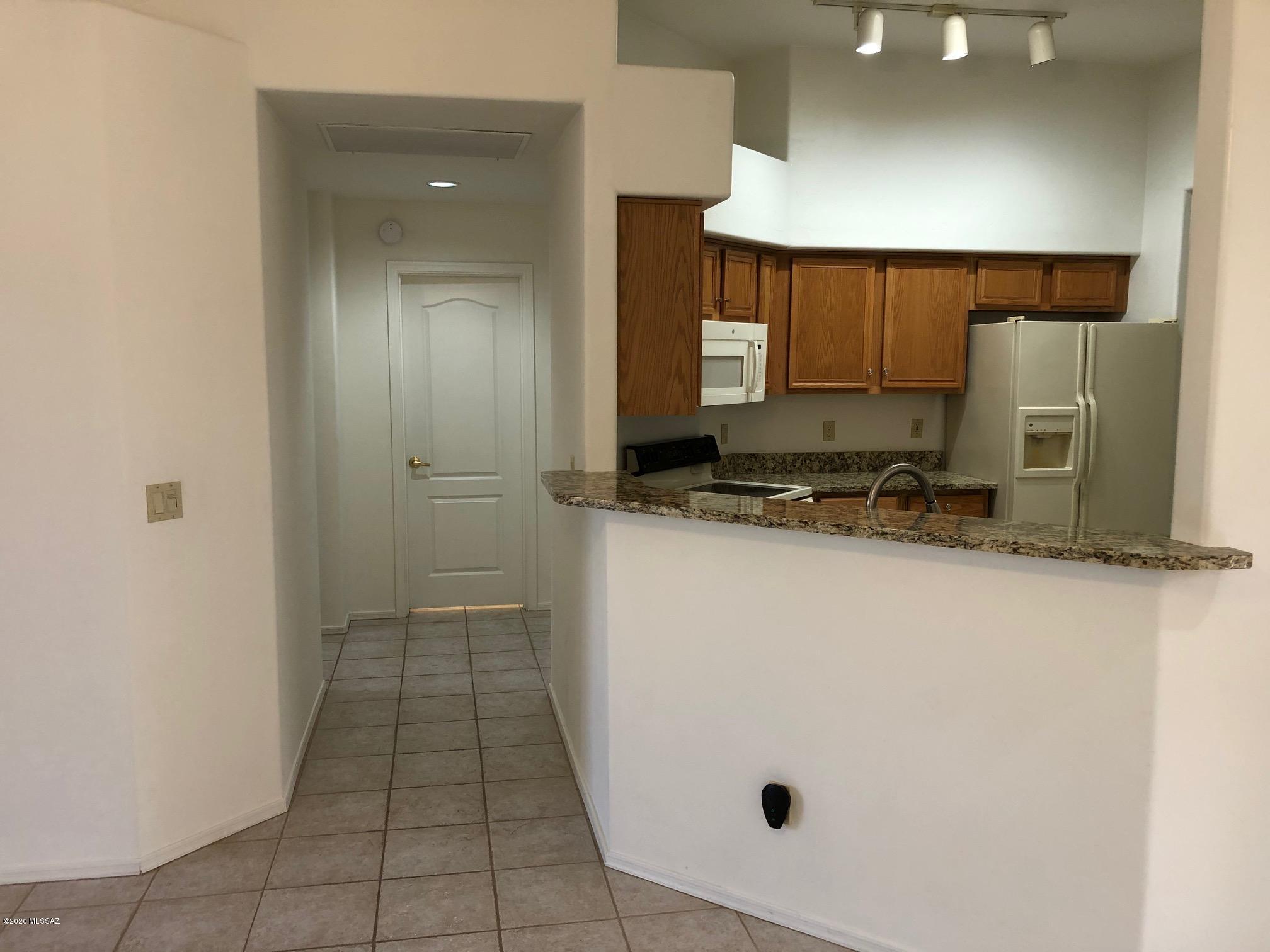 Rancho Esperero (1-343) - Residential Lease