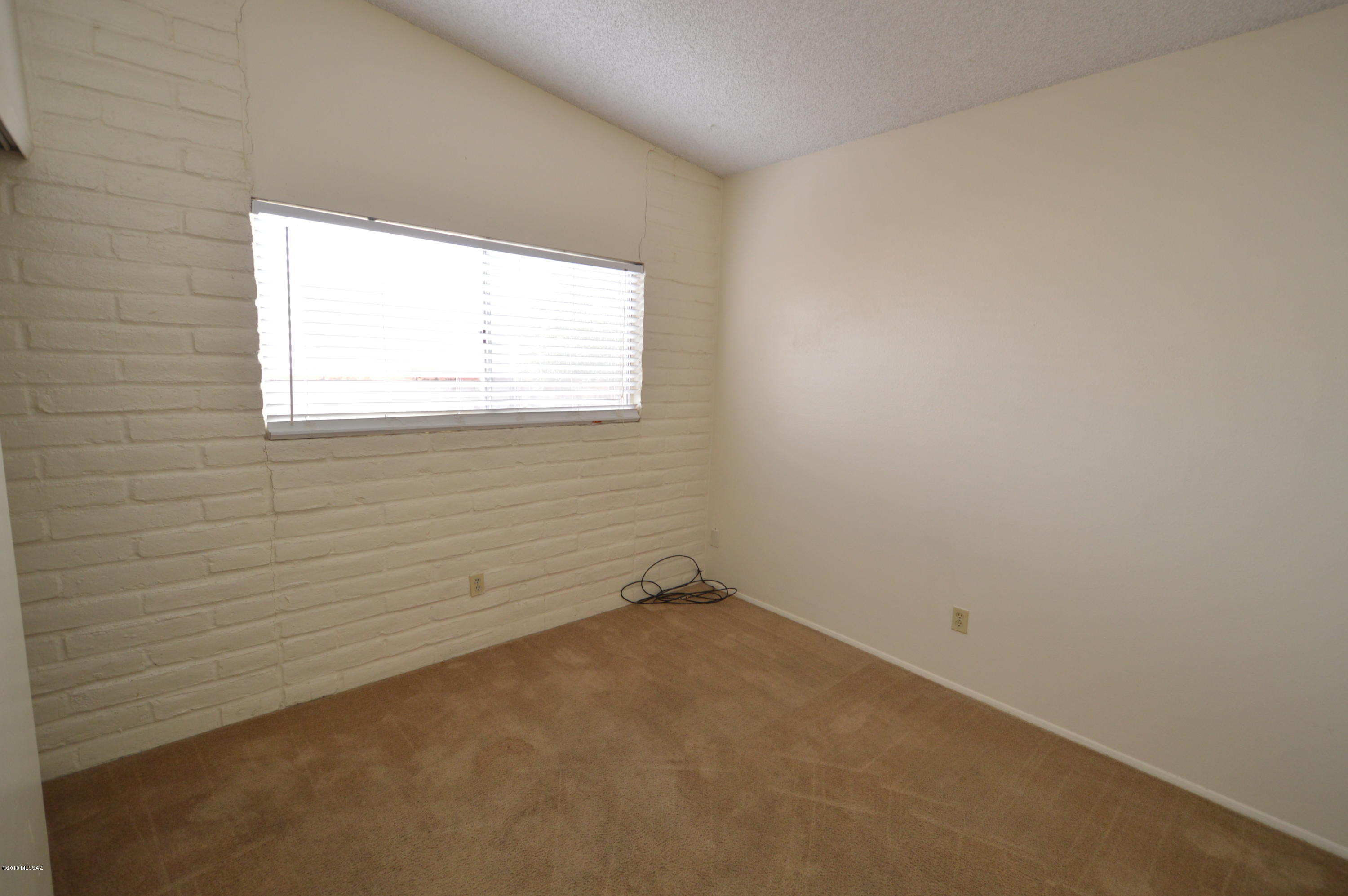 Hidden Hills (104-200) - Residential Lease
