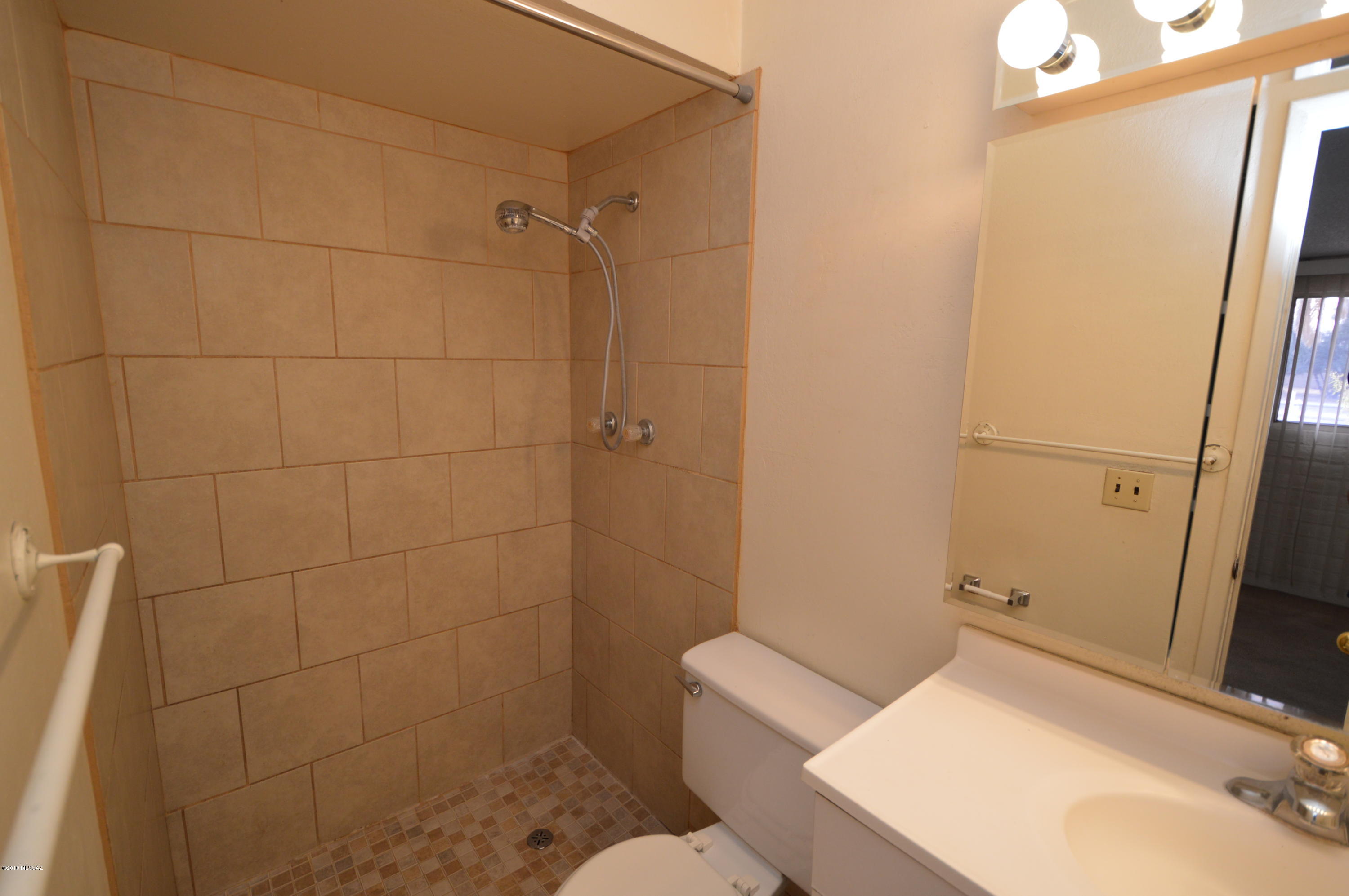 Hidden Hills (104-200) - Residential Lease