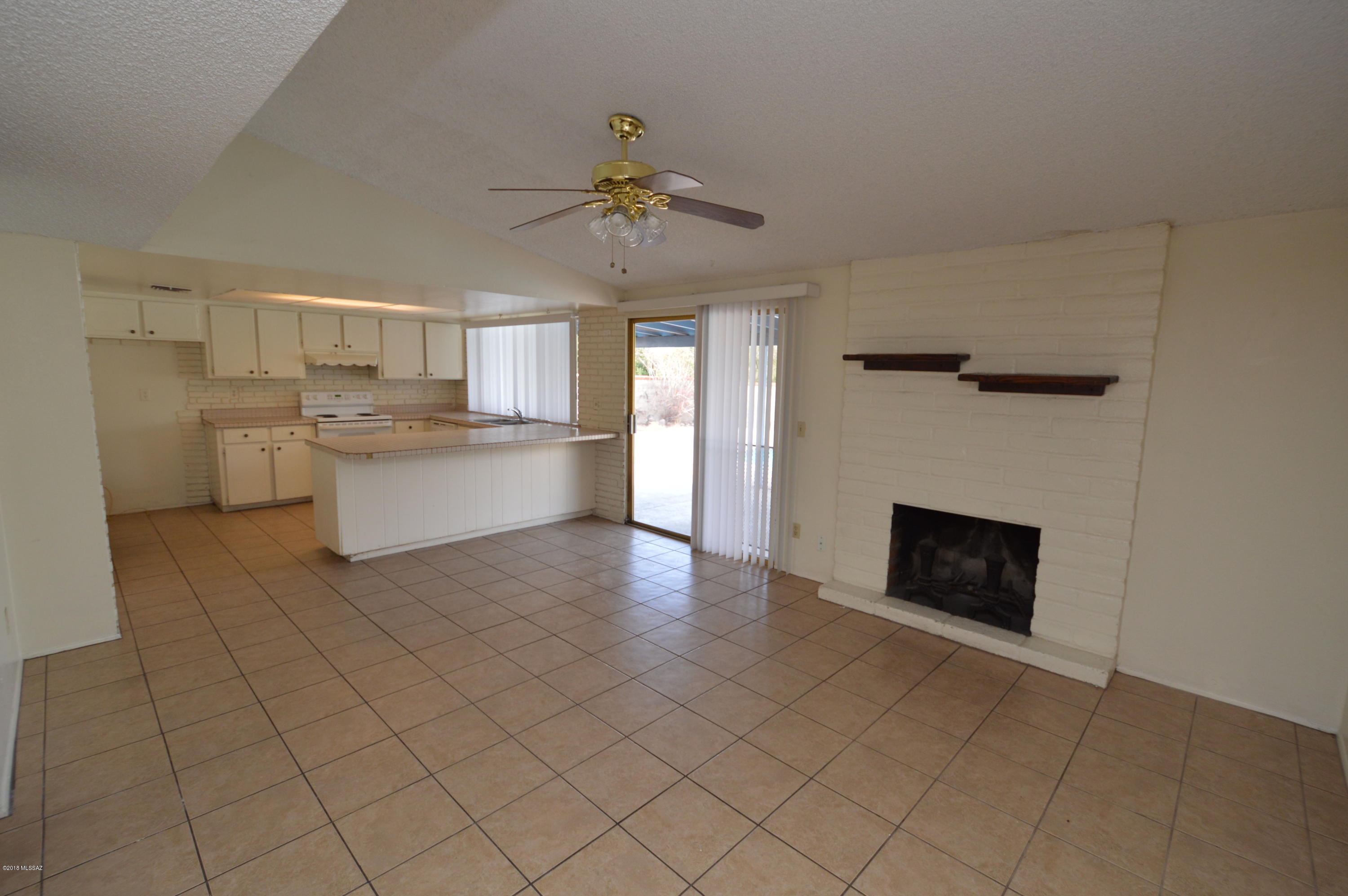 Hidden Hills (104-200) - Residential Lease