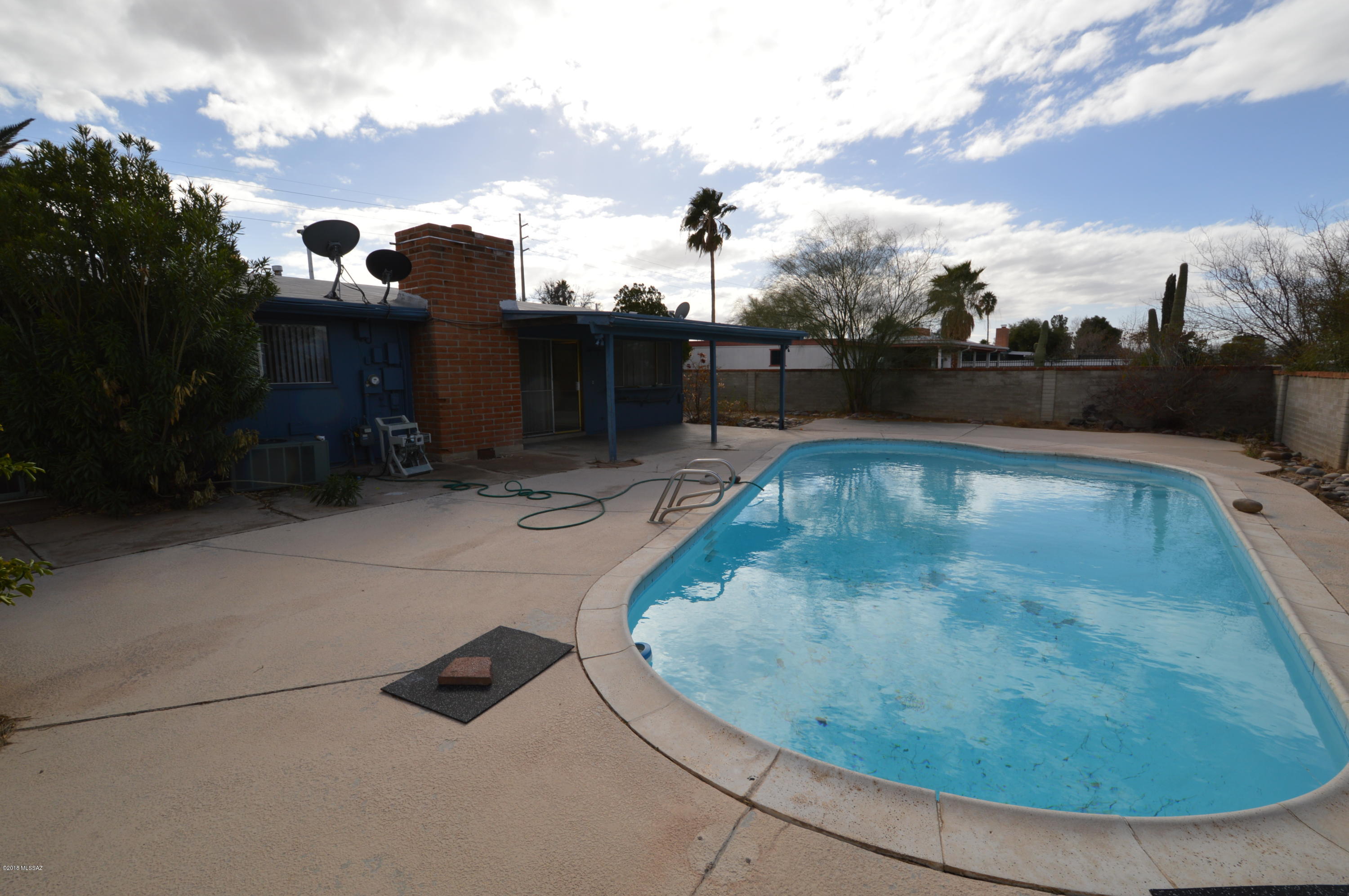 Hidden Hills (104-200) - Residential Lease