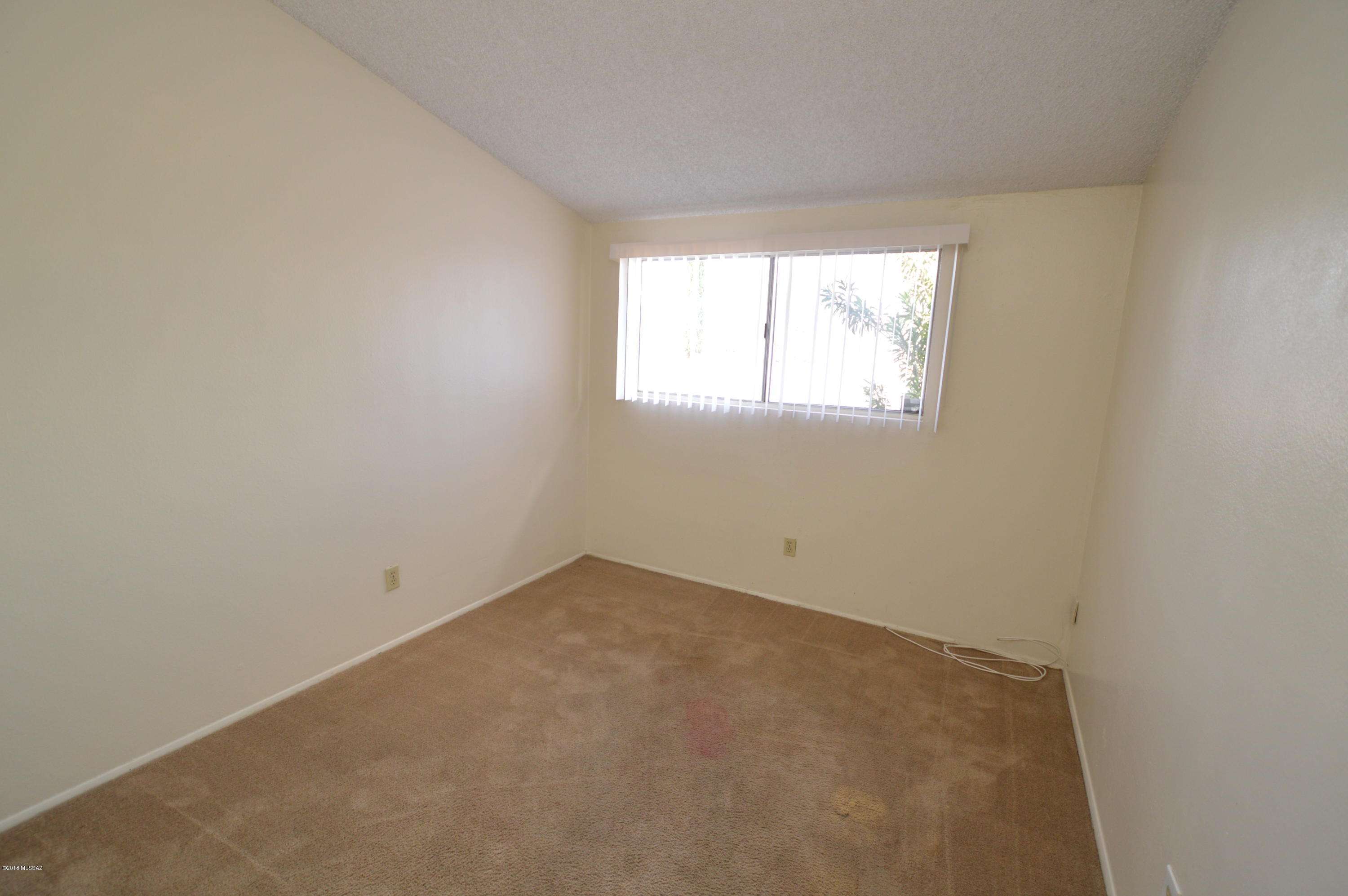 Hidden Hills (104-200) - Residential Lease