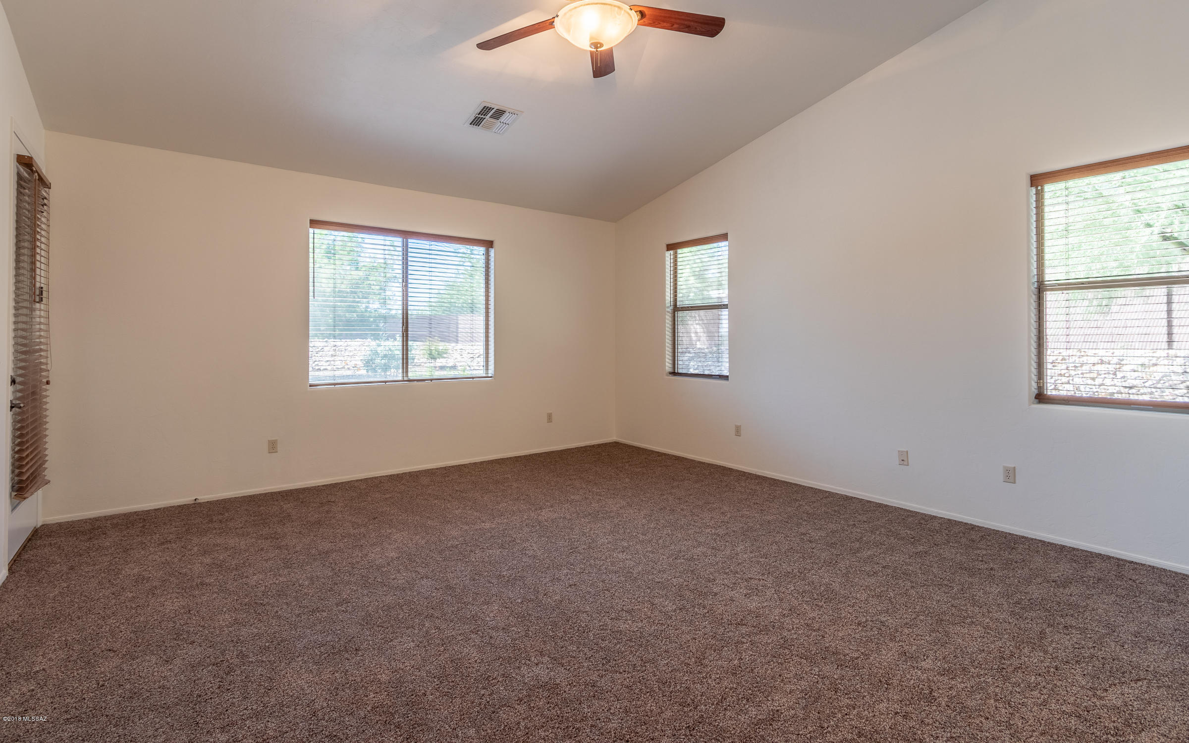 Rancho Del Lago (1-100) - Residential
