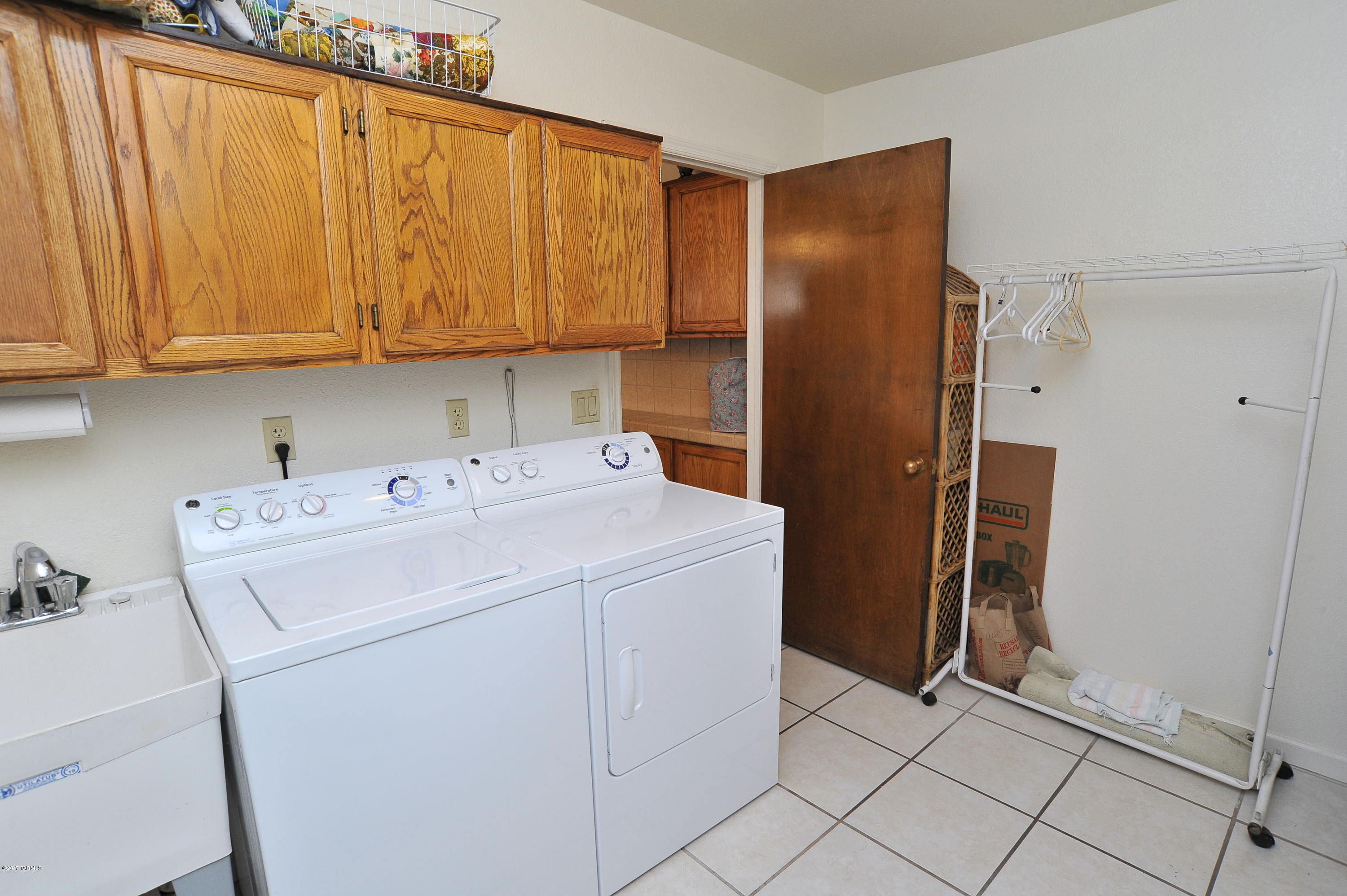 El Dorado Townhomes - Residential