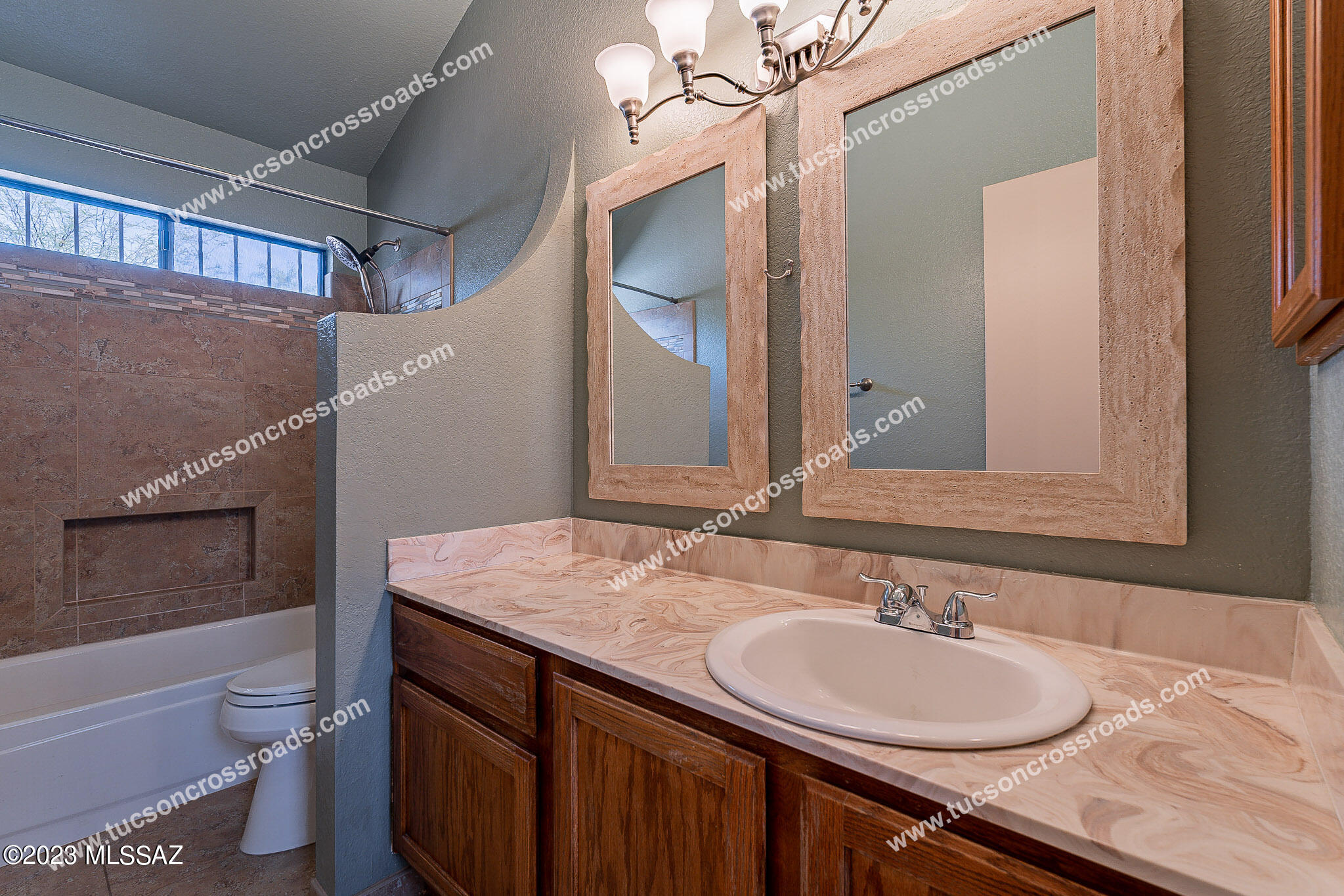 Kachina Ridge(1-27) - Residential Lease