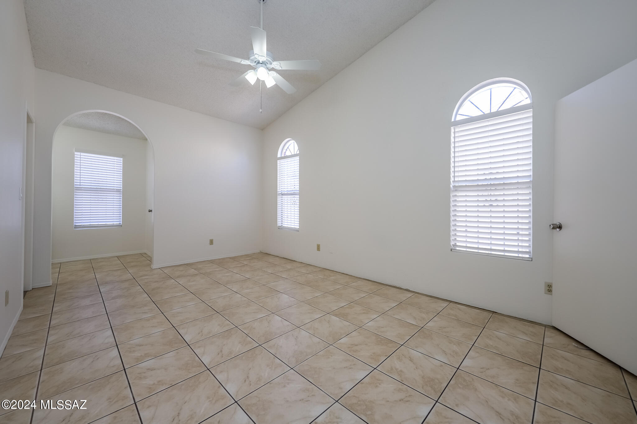 Oak Tree II at Midvale (273-519) - Residential Lease