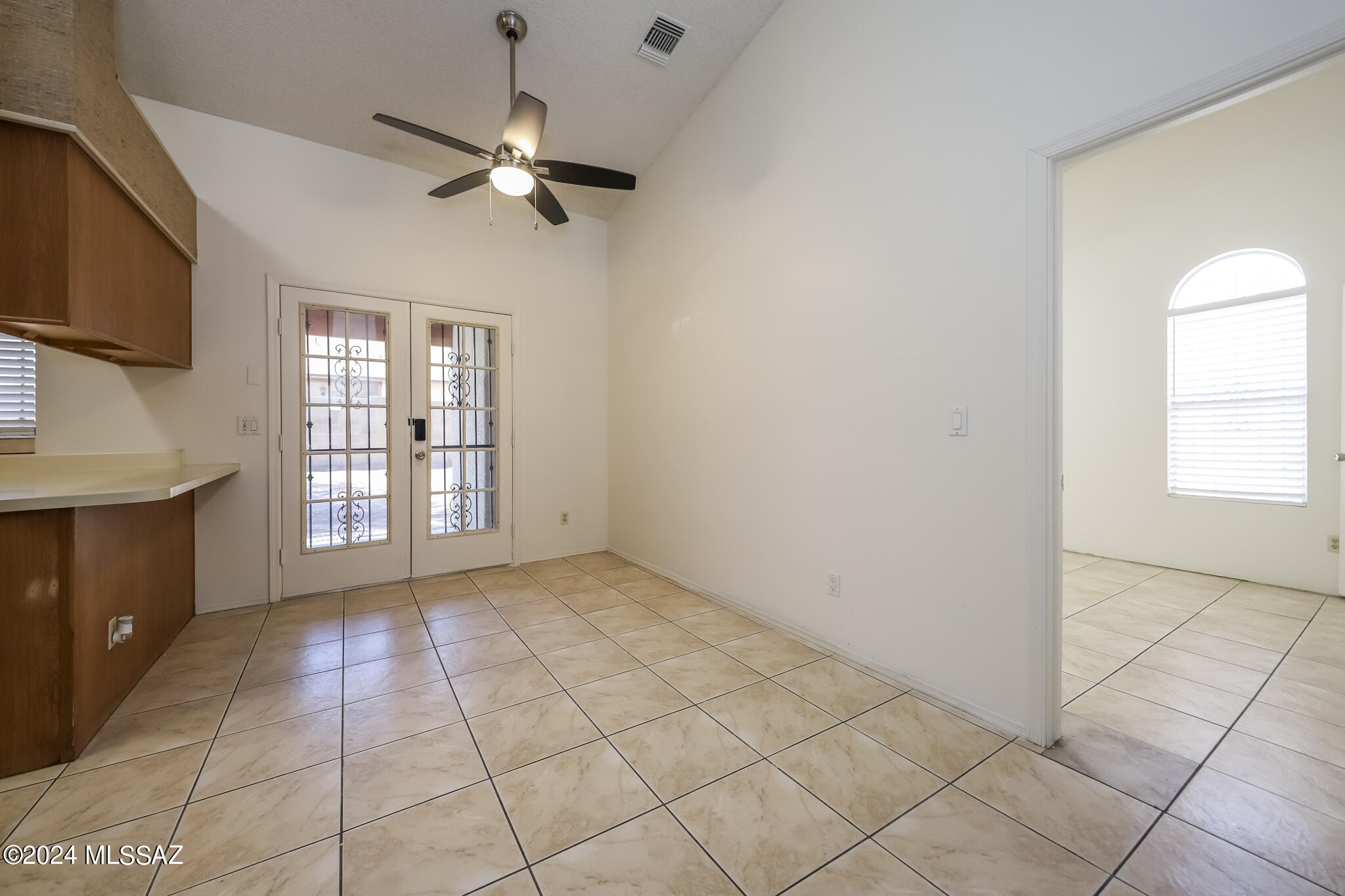 Oak Tree II at Midvale (273-519) - Residential Lease