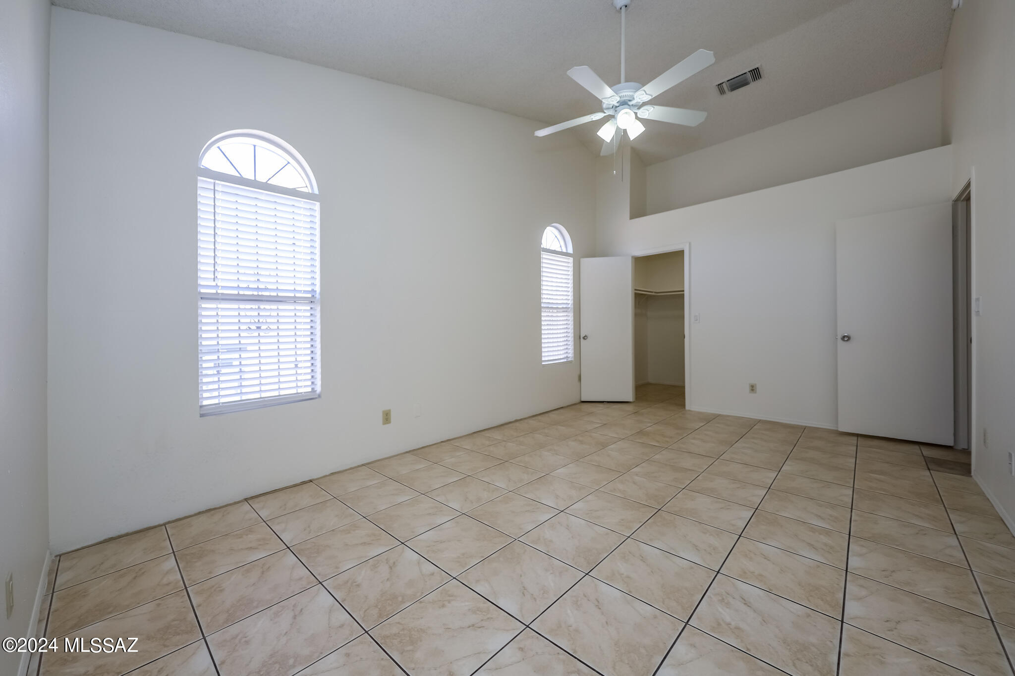 Oak Tree II at Midvale (273-519) - Residential Lease