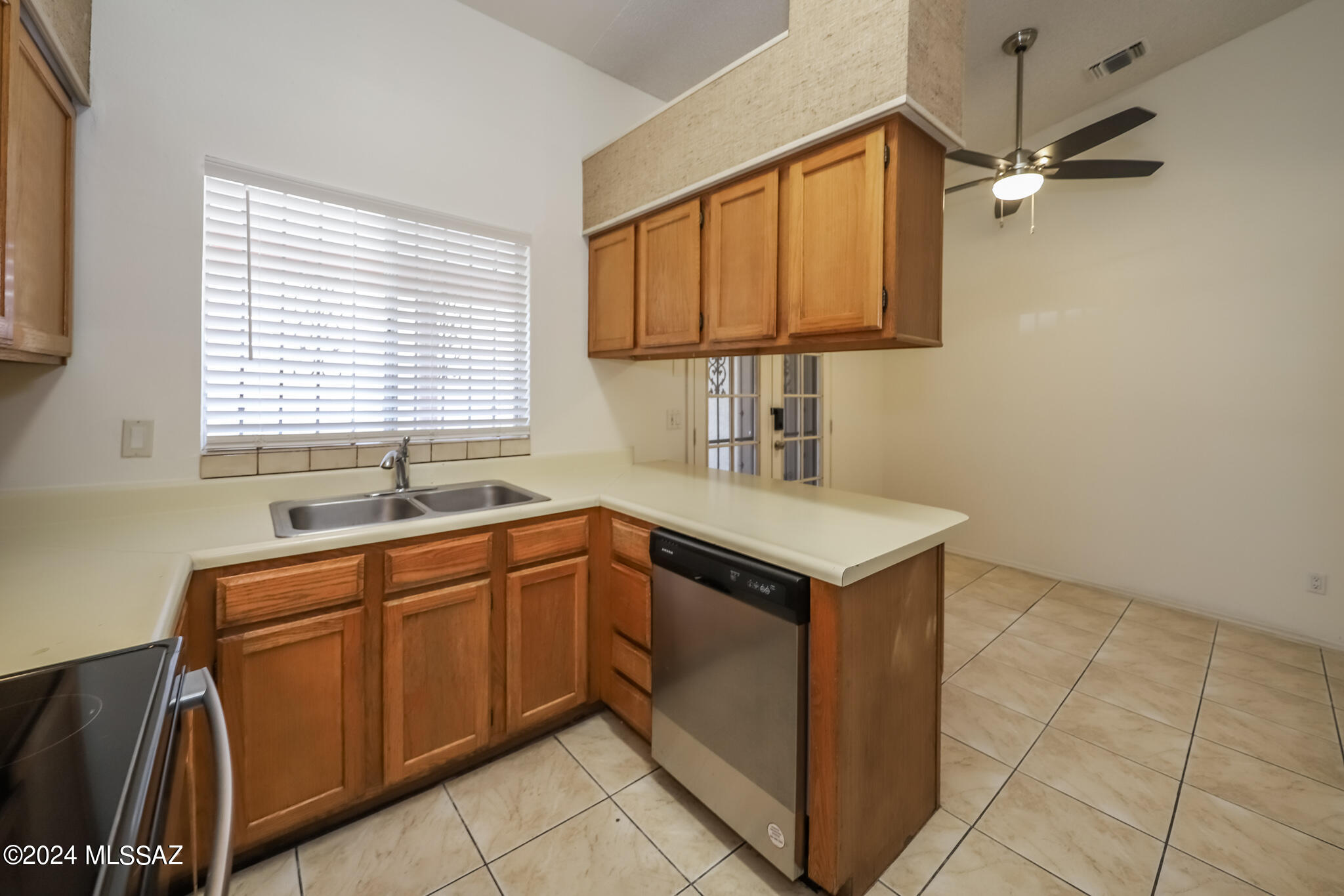 Oak Tree II at Midvale (273-519) - Residential Lease