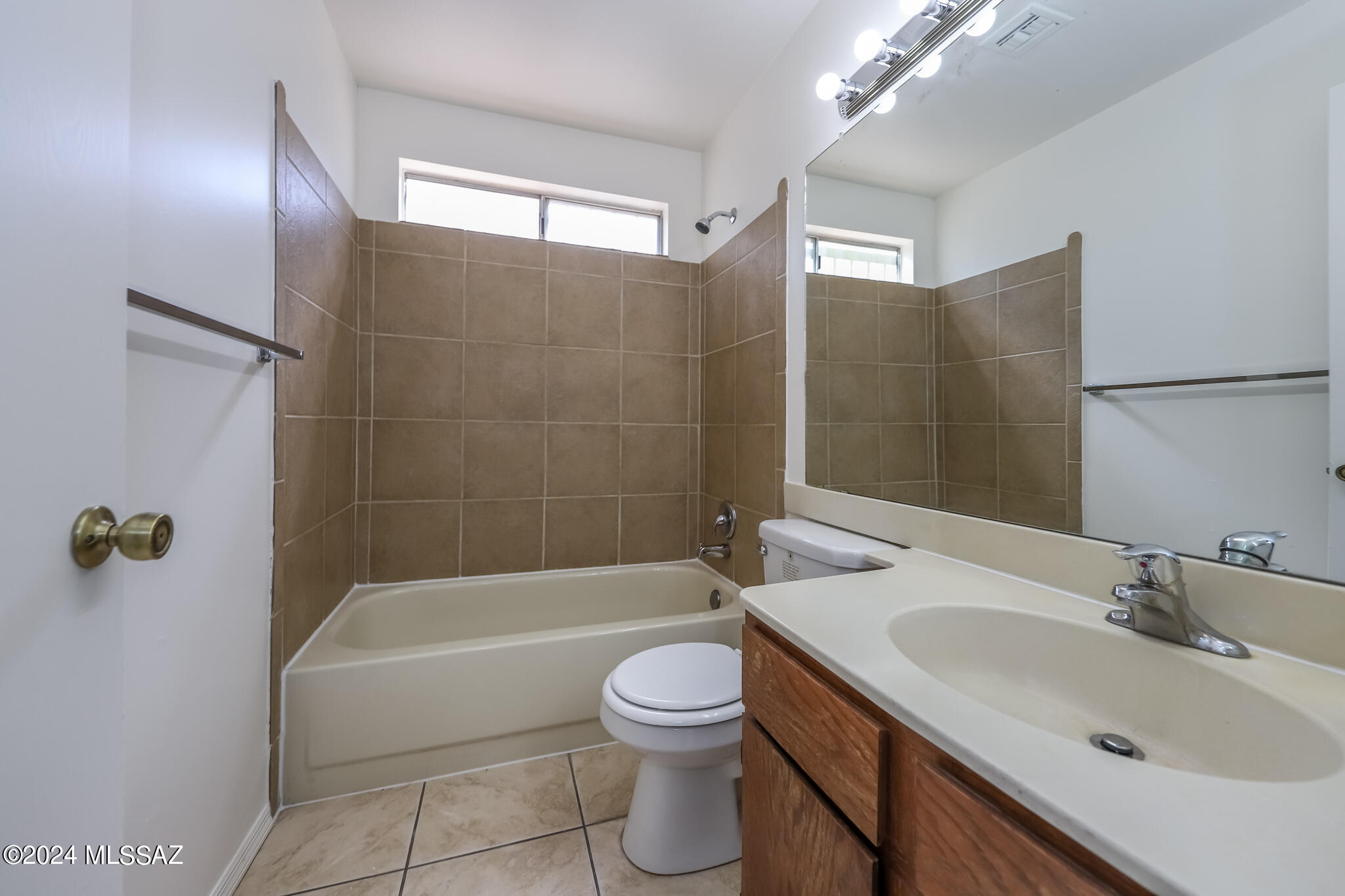 Oak Tree II at Midvale (273-519) - Residential Lease