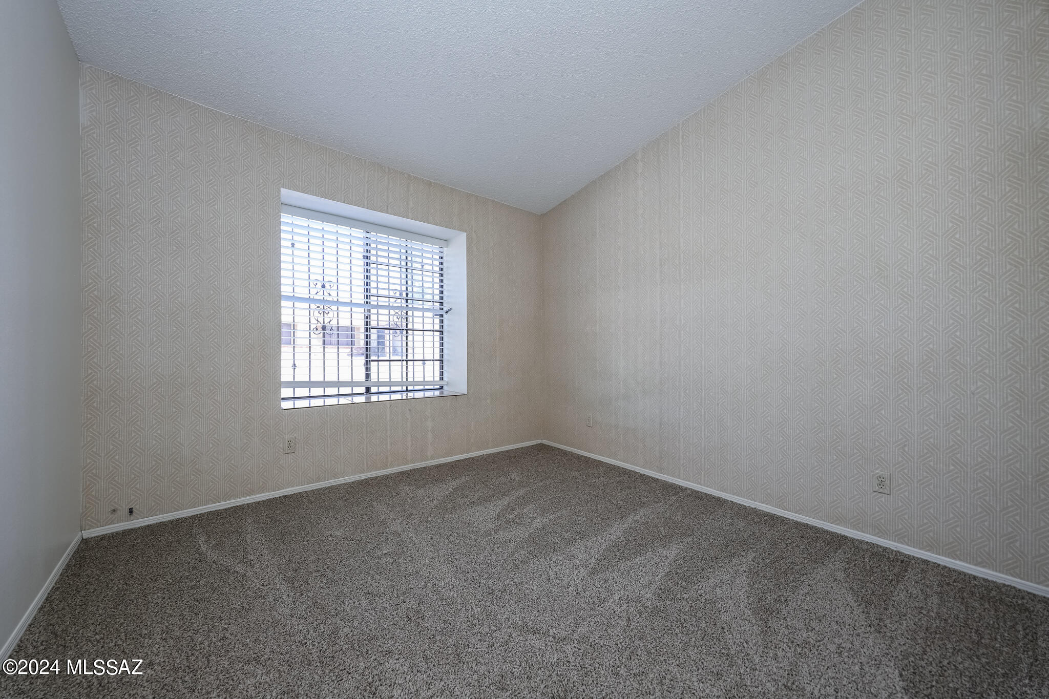 Oak Tree II at Midvale (273-519) - Residential Lease