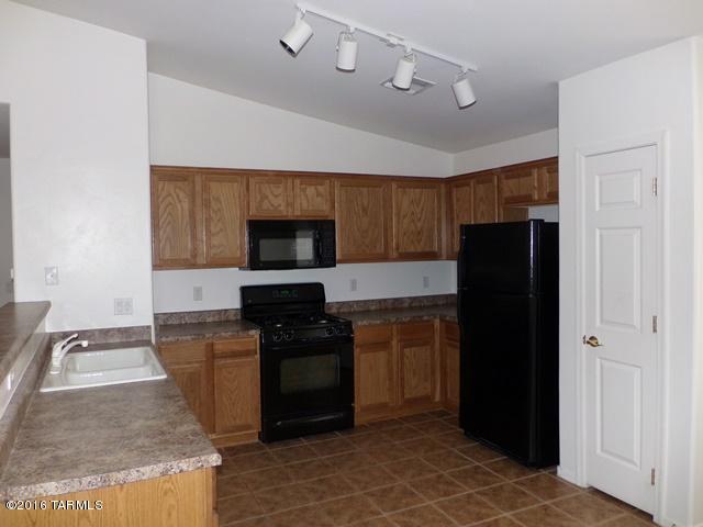 Rancho Del Lago (1-100) - Residential Lease
