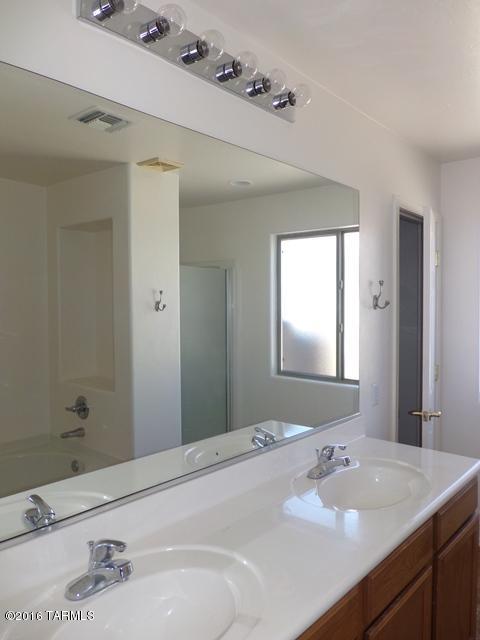 Rancho Del Lago (1-100) - Residential Lease