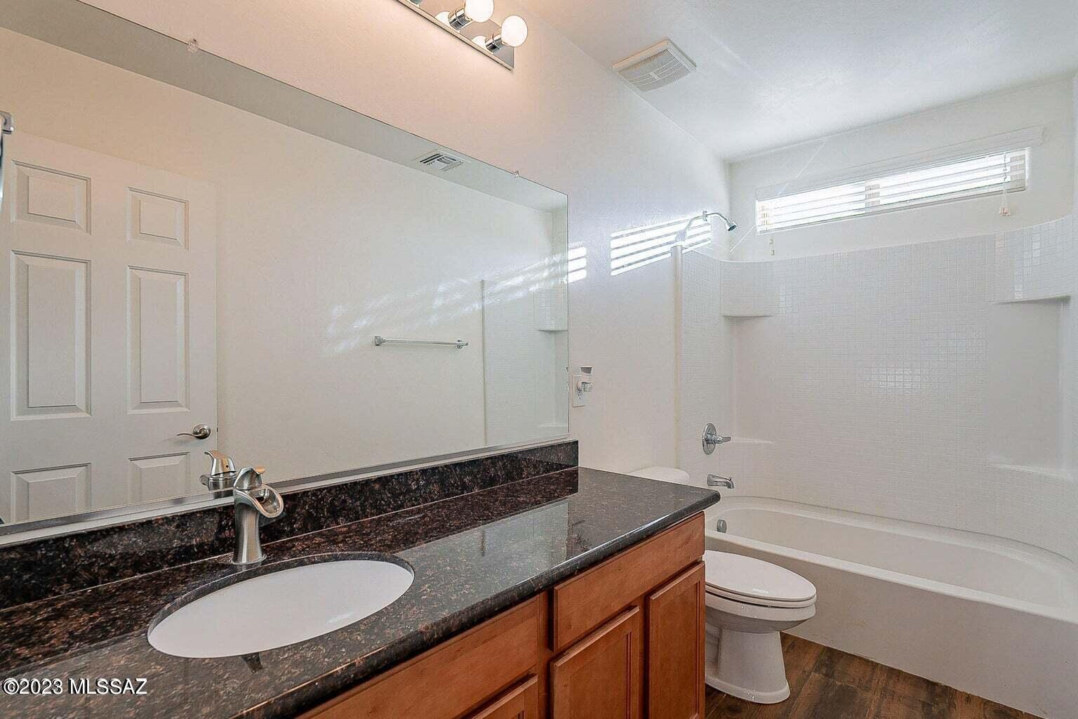 San Lucas Block 11 - Residential Lease