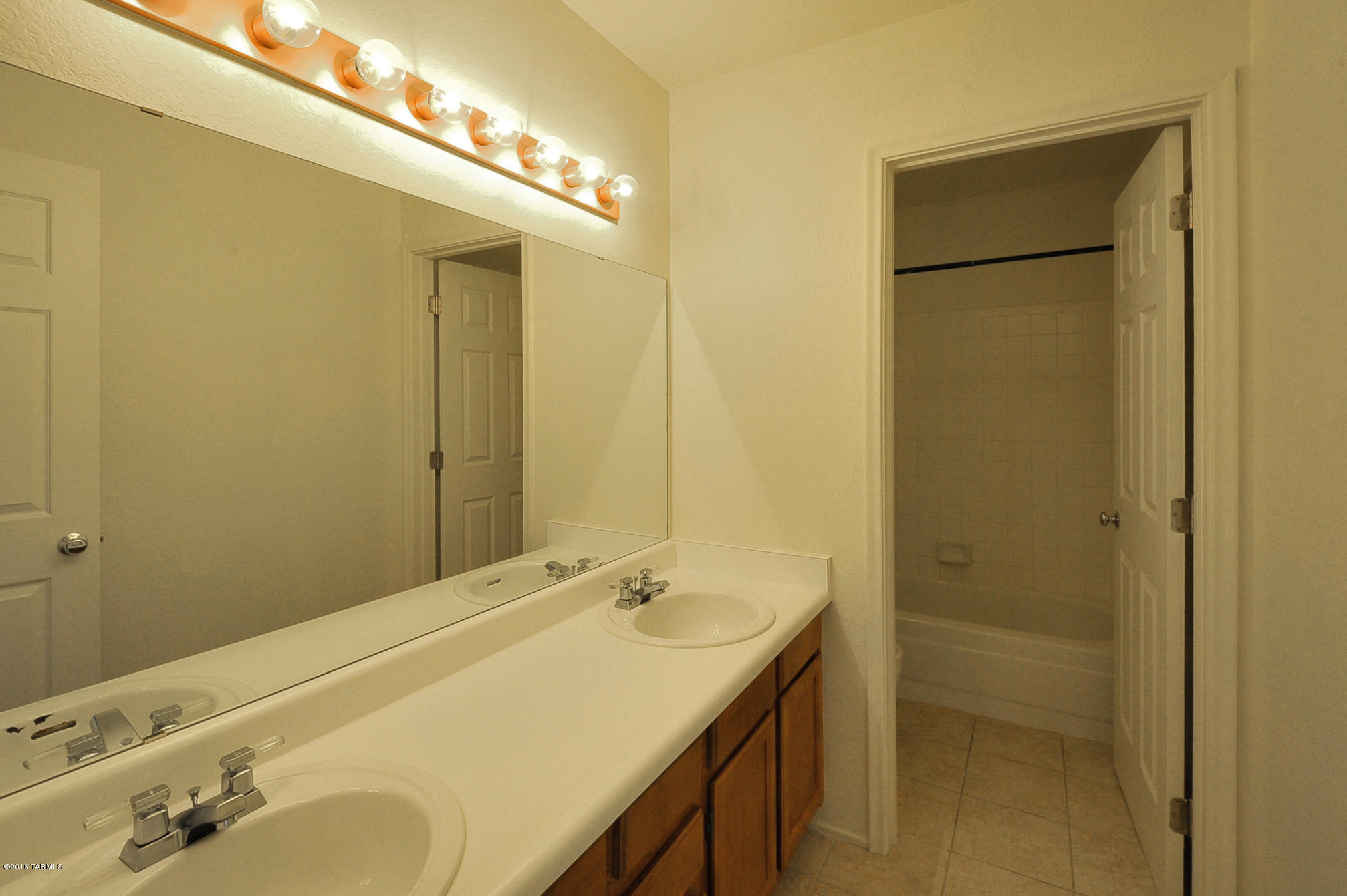 North Ranch (1-187) - Residential Lease
