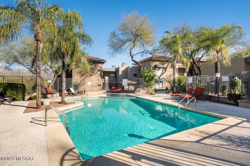 Greens at Ventana Canyon - Residential