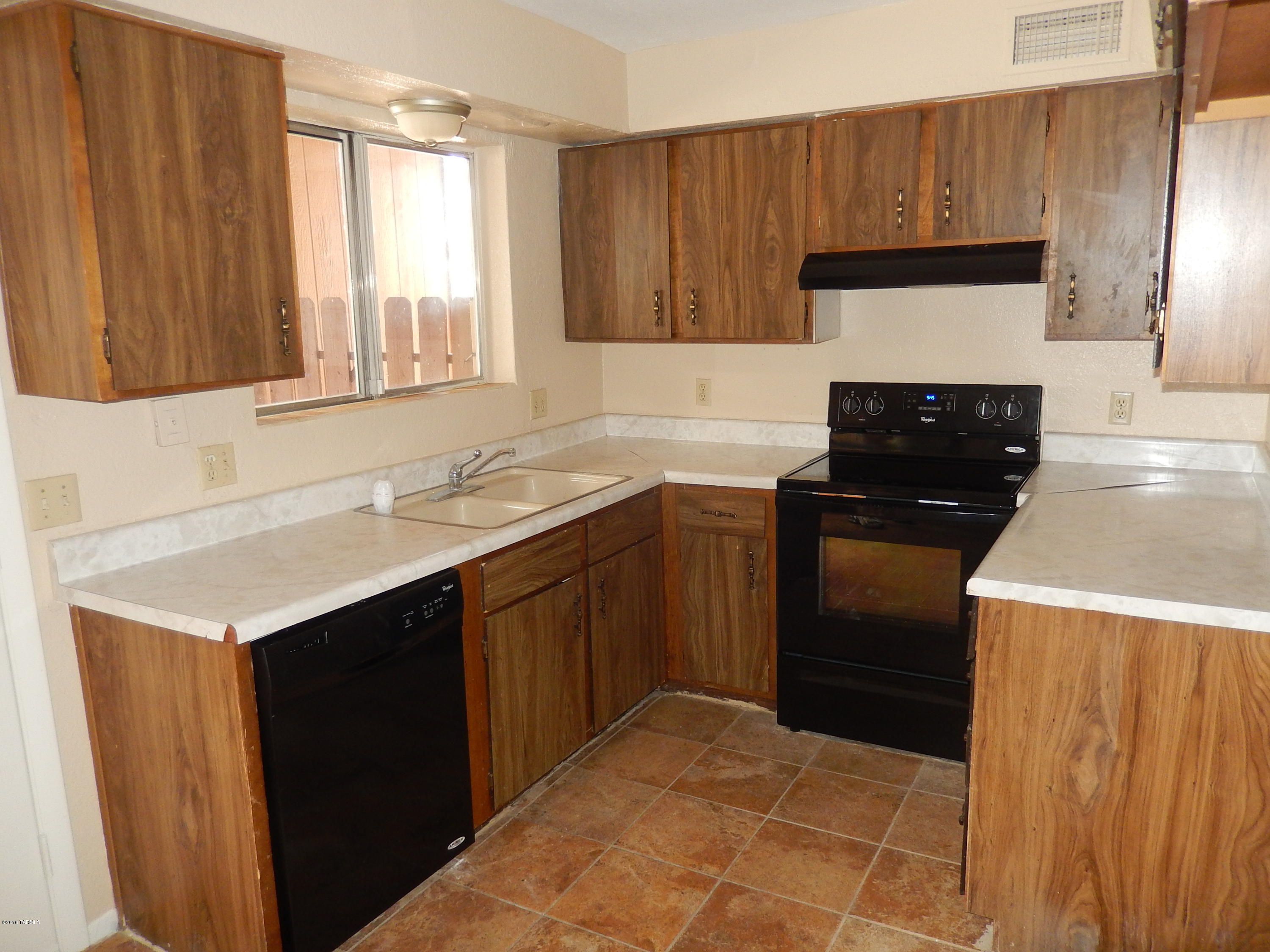 Spanish Meadows Twnhss (1-105) - Residential