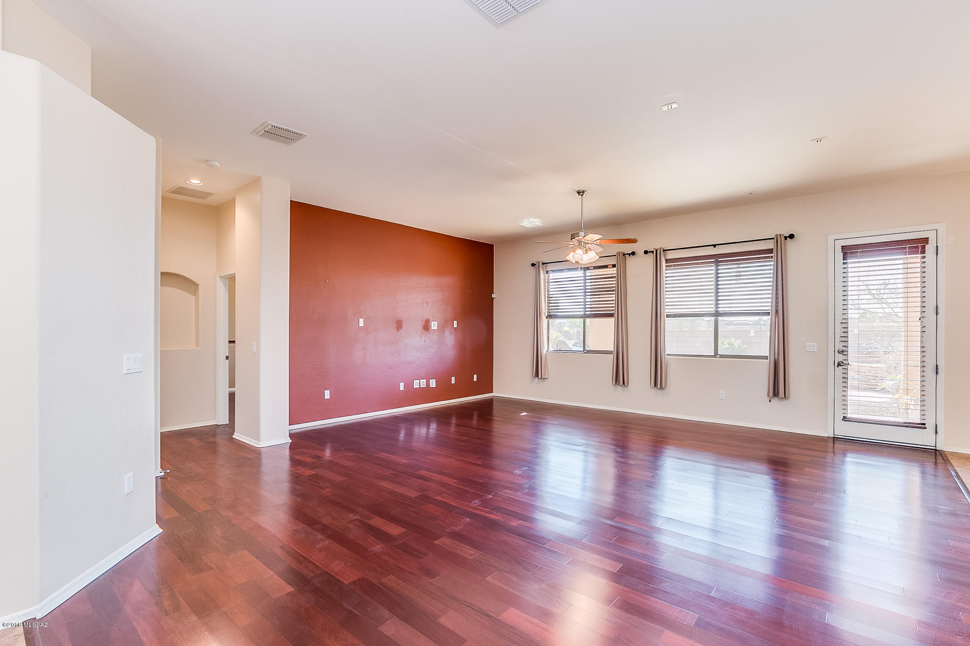 Rancho Del Lago (1-100) - Residential
