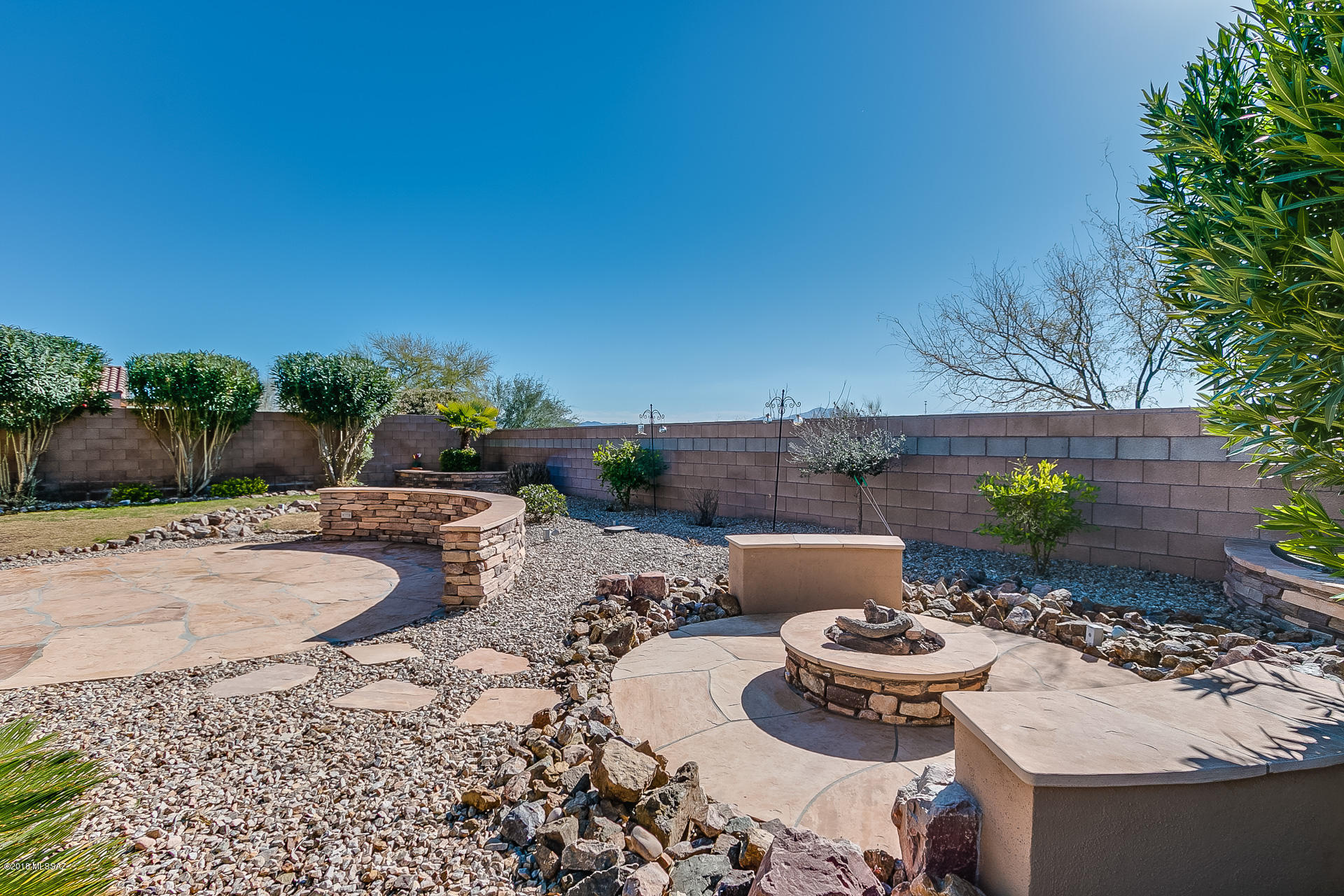 Rancho Del Lago (1-100) - Residential