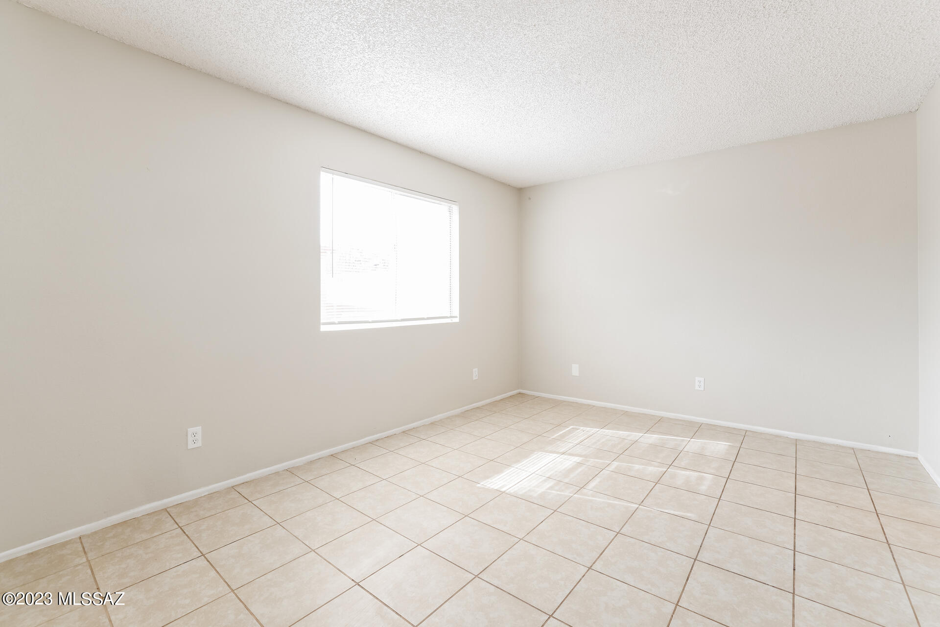 Salida Del Sol IV (1-130) - Residential Lease
