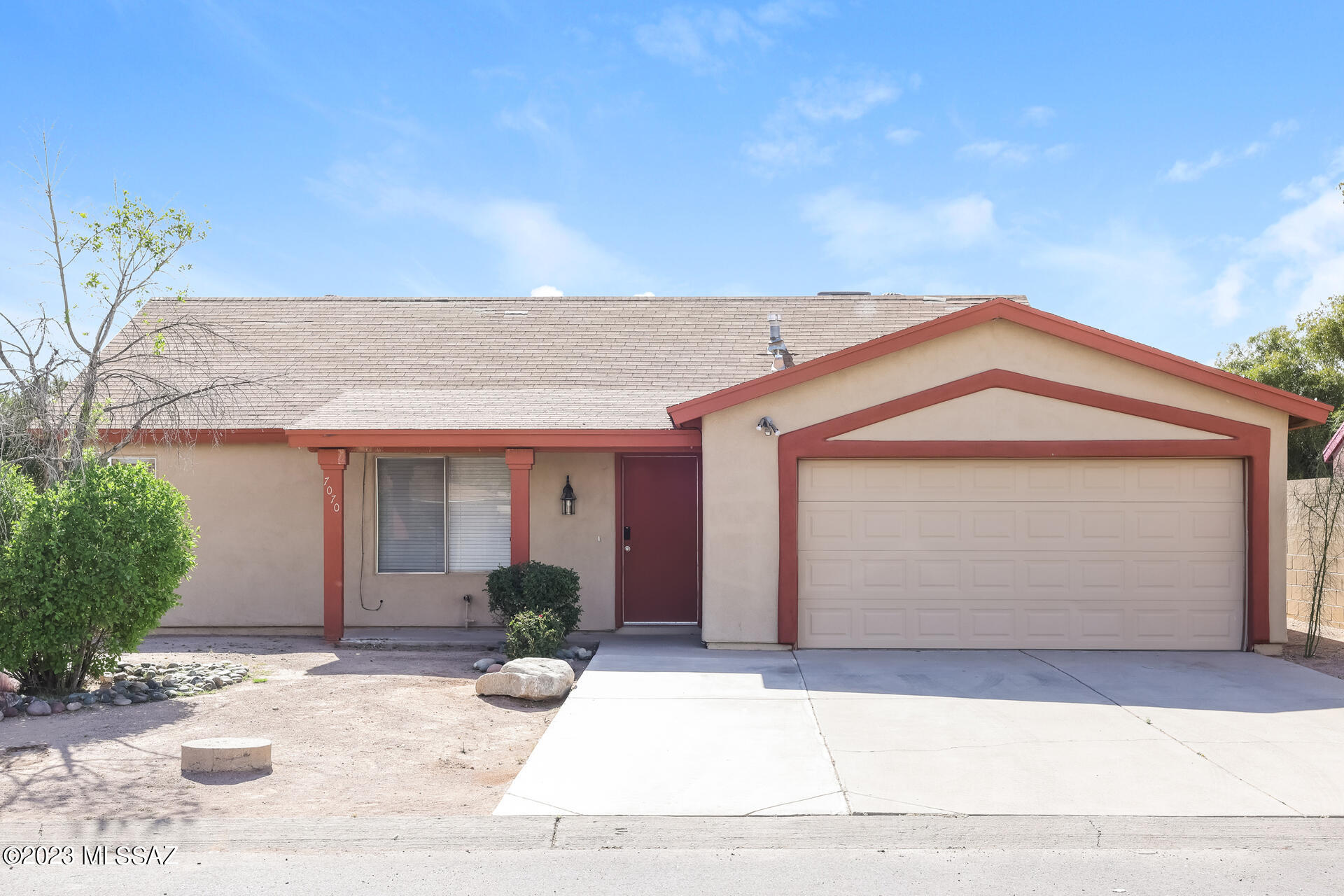 Salida Del Sol IV (1-130) - Residential Lease