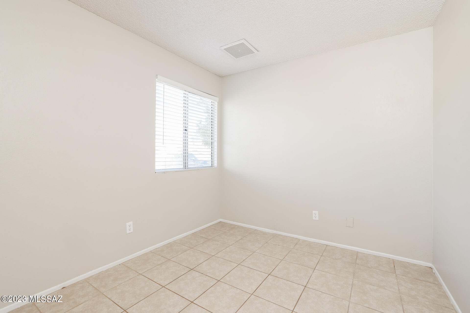 Salida Del Sol IV (1-130) - Residential Lease
