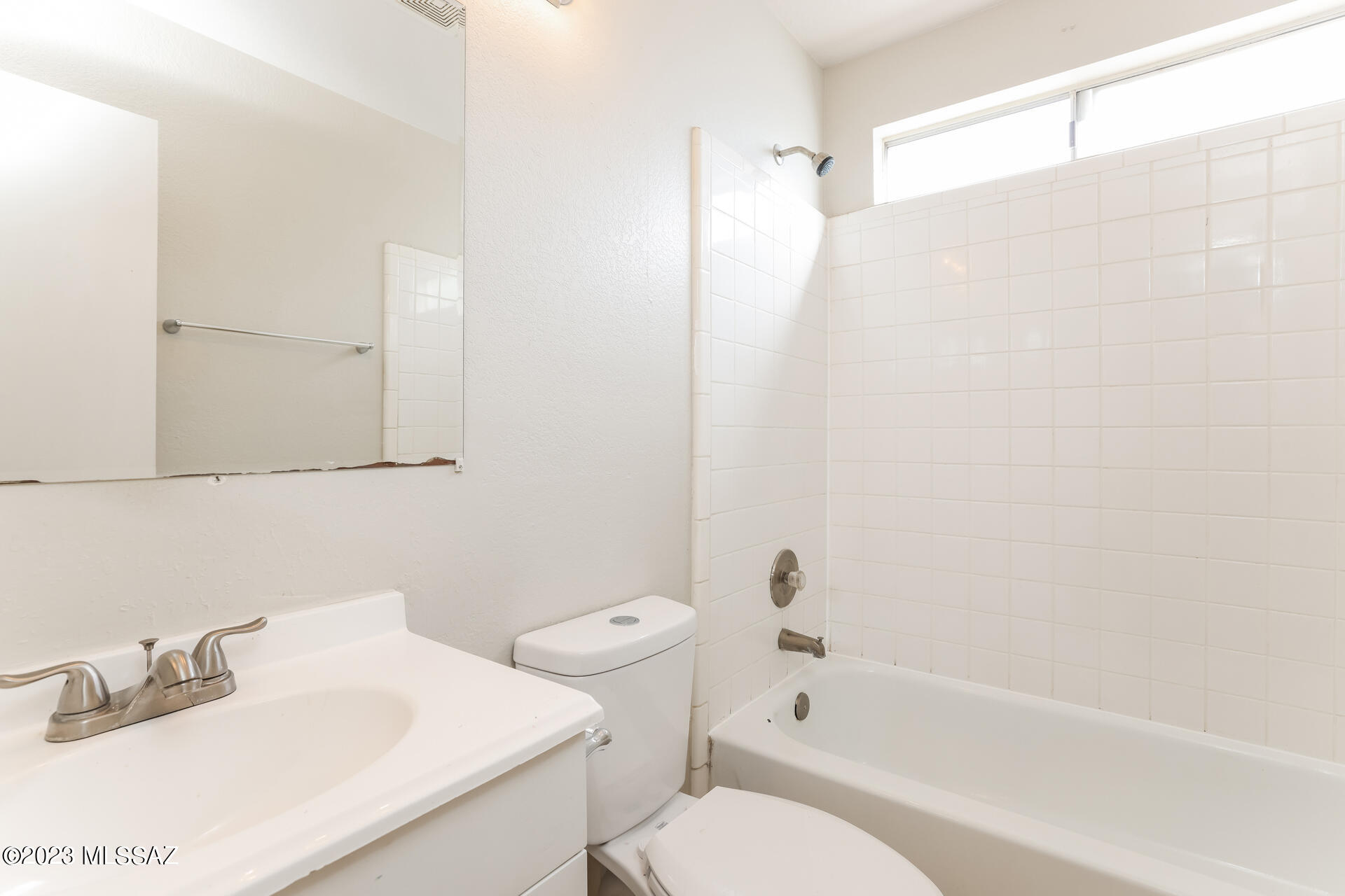 Salida Del Sol IV (1-130) - Residential Lease