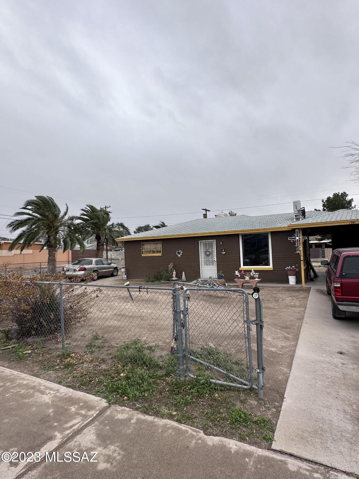 Mission Manor - Residential