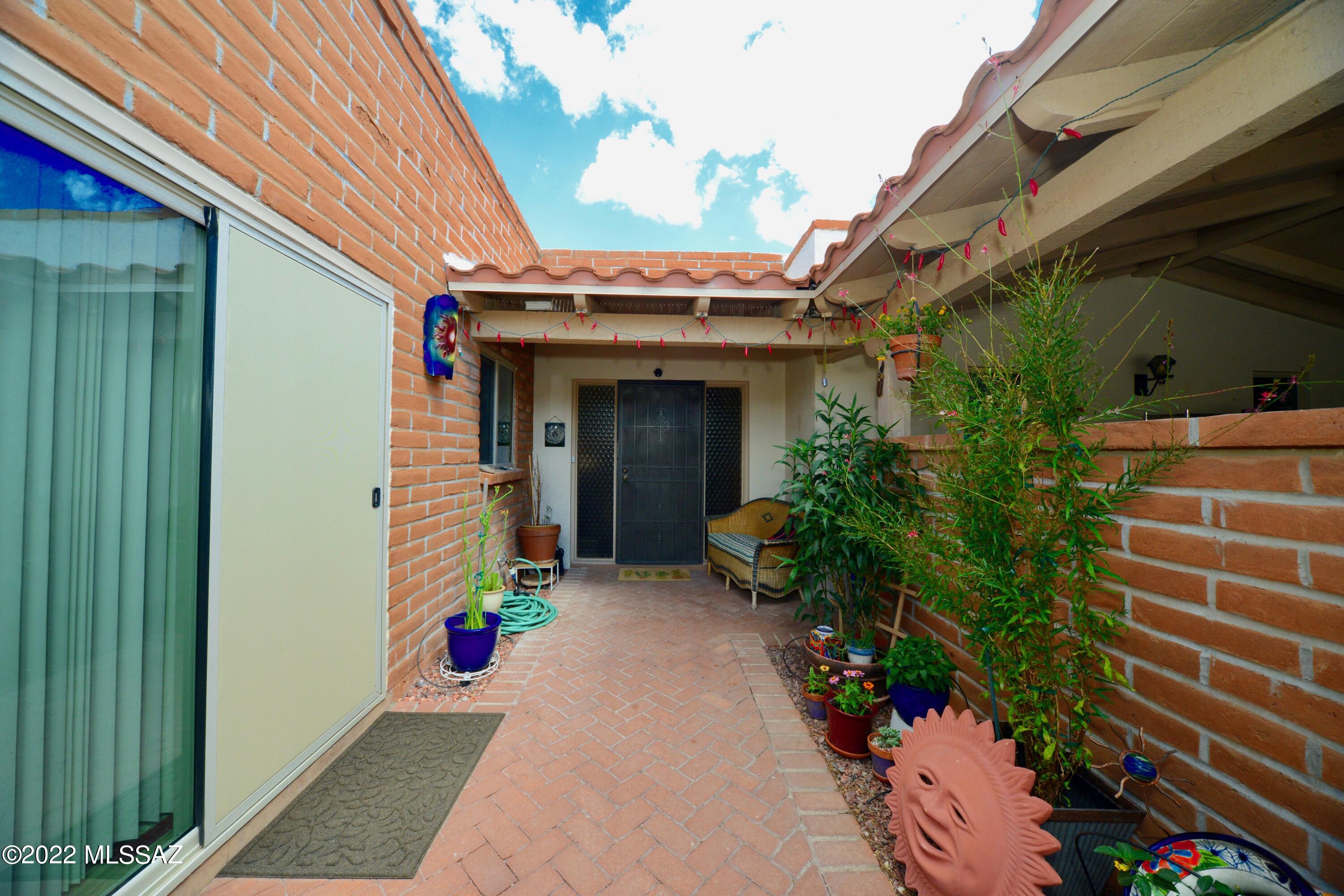 Green Valley Townhouses 4 - Residential