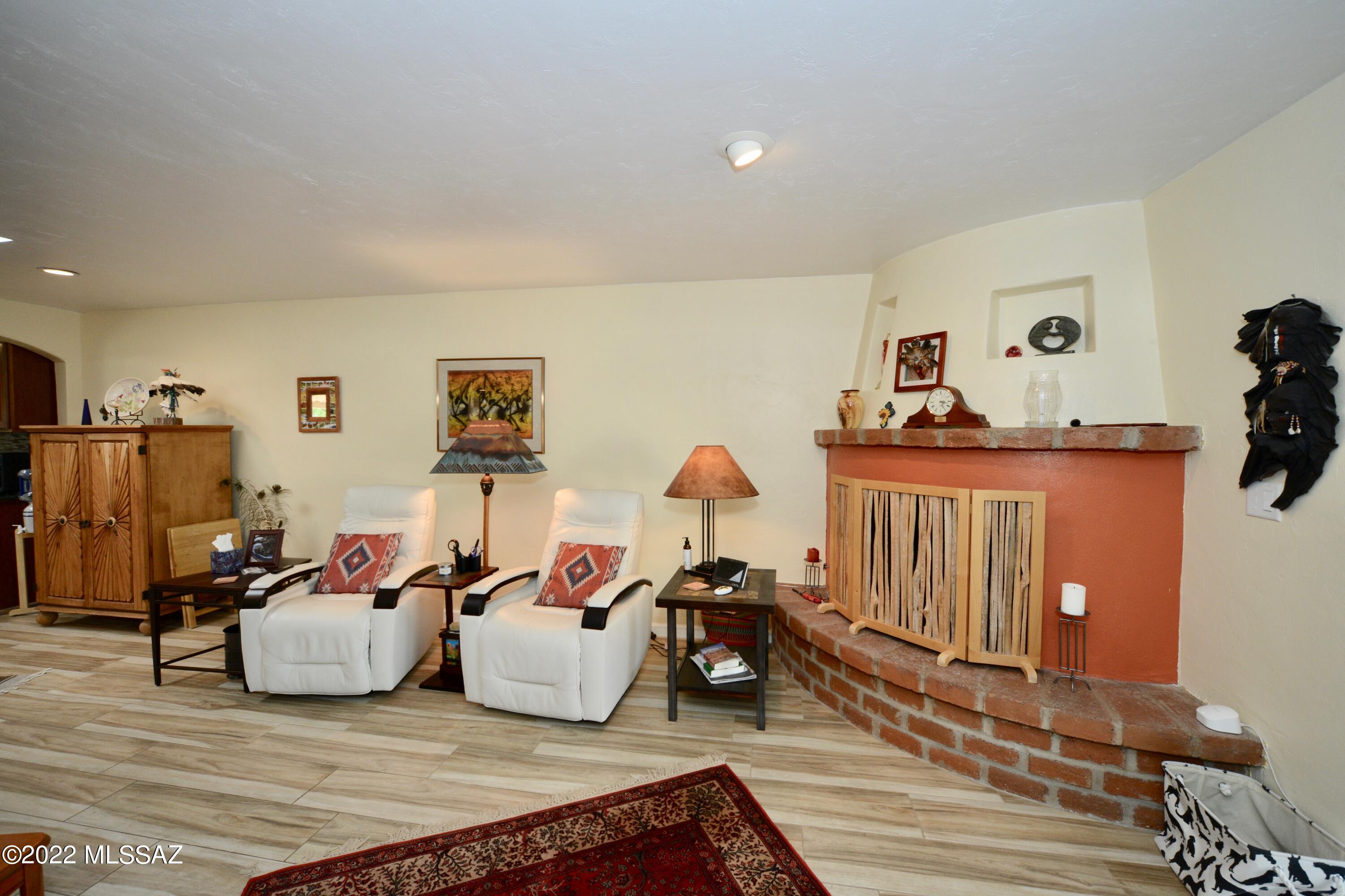 Green Valley Townhouses 4 - Residential