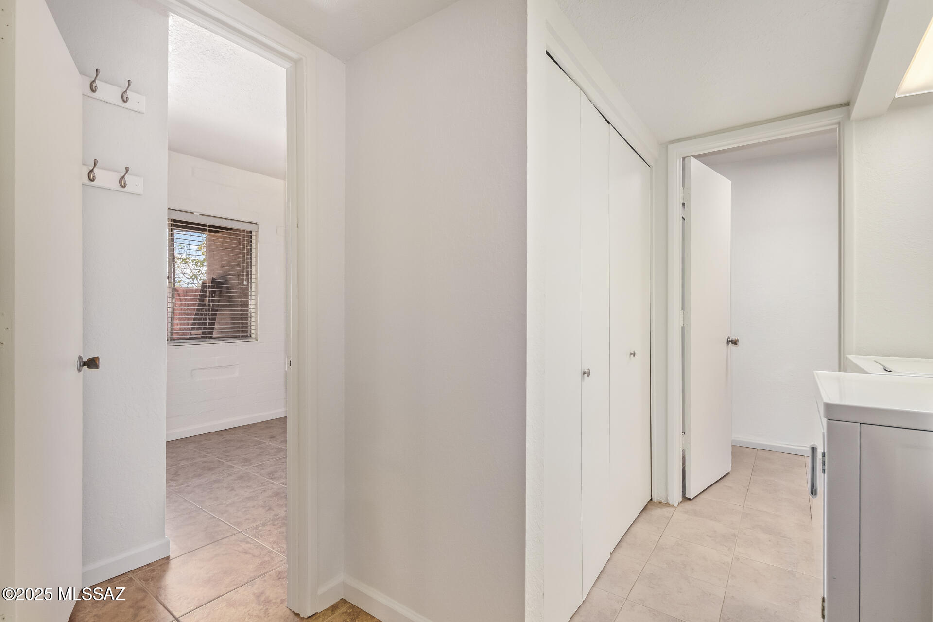 San Francisco Square (1-16) - Residential