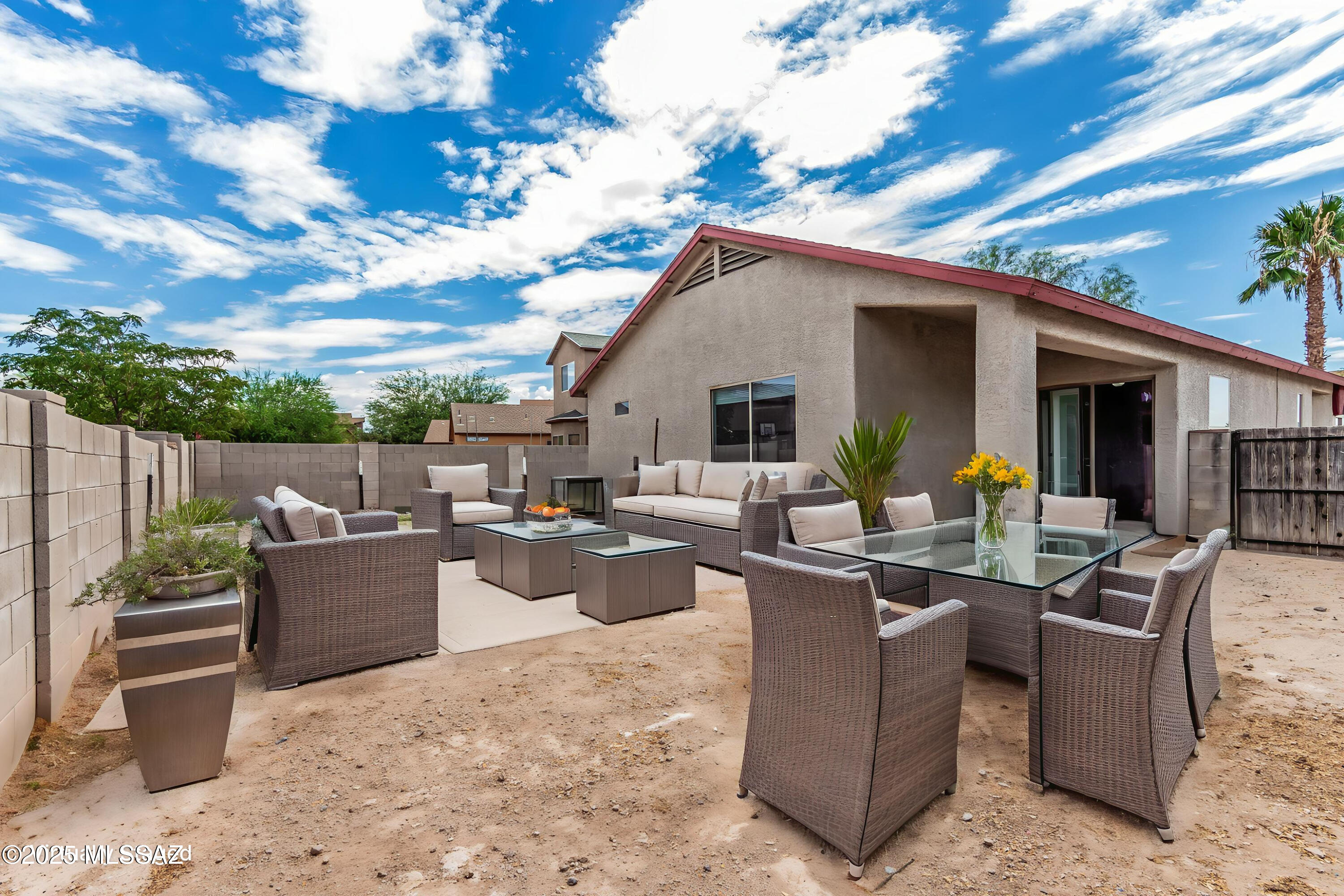 Tres Pueblos - Residential