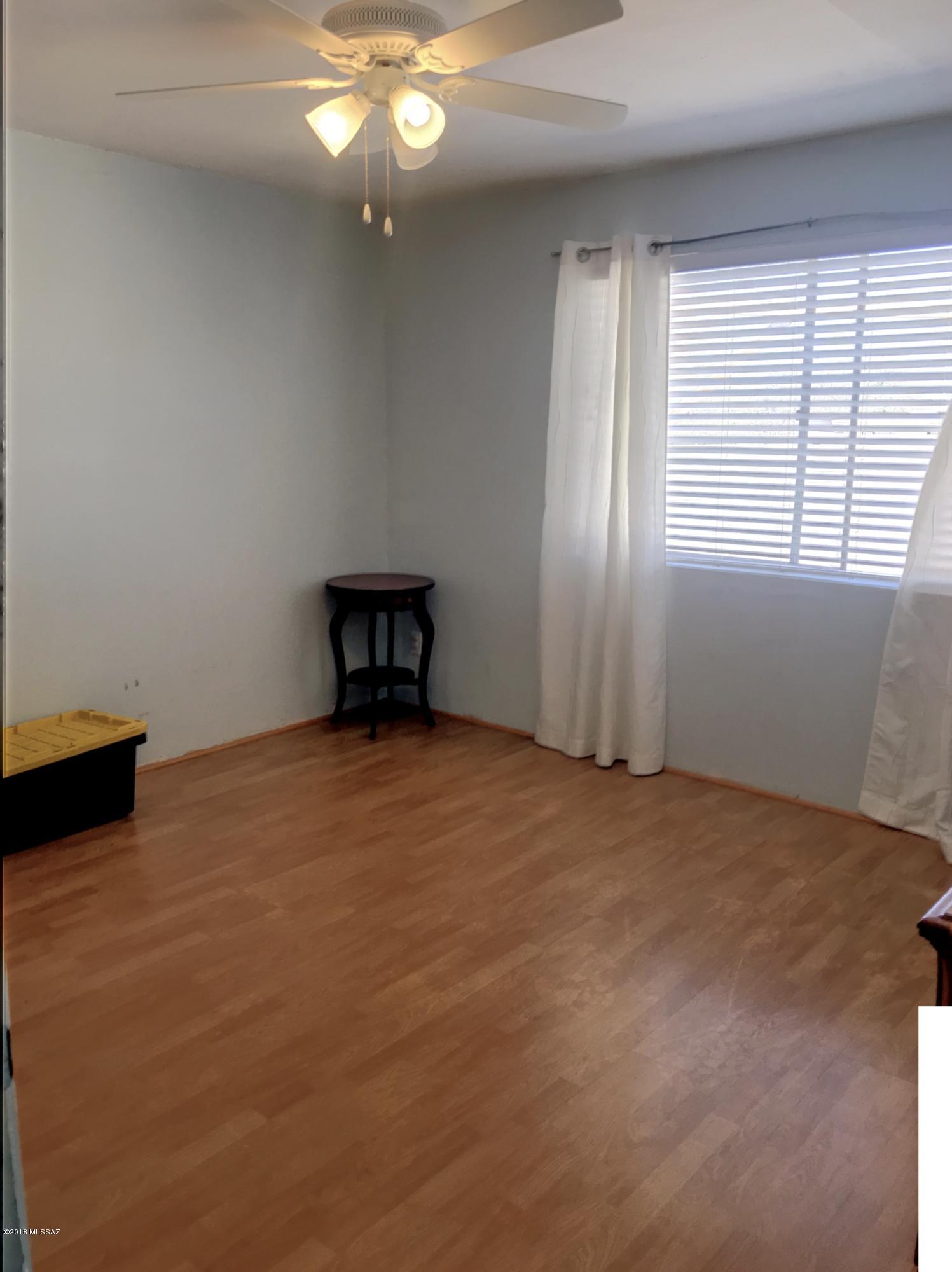 Casas Adobes Park (277-415) - Residential