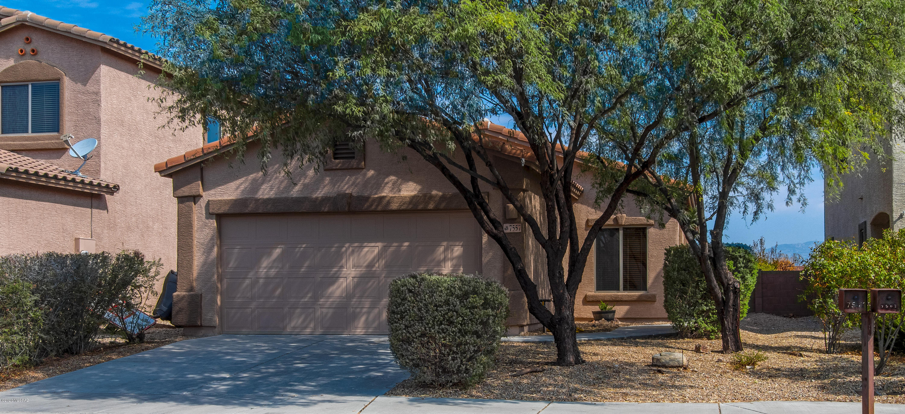 Seller will accept or counter offers in the range of $219,900 - $225,000.  Beautiful home in highly sought after Sycamore Park.  Freshly painted 2 tone interior & exterior with new carpet & new Rheem HVAC!!!   Beautiful, move in ready home.  Tile in all the common areas & Carpet in Great Room and Bedrooms.   Split bedroom floor plan, large kitchen with a dining area, overlooking Great Room with Sliding Glass doors out to the Covered Patio with Mountain Views!!  Owners Suite has Dual Vanities & walk in closet.  Roofsaver Roof Inspection & repairs completed 8/26.  Located near the Amazon Distribution Center, quick access to Davis-Monthan, & in the Vail School District.   The neighborhood boasts a beautiful park, a walking/biking trail, basketball court, & plenty of room to enjoy the outdoors