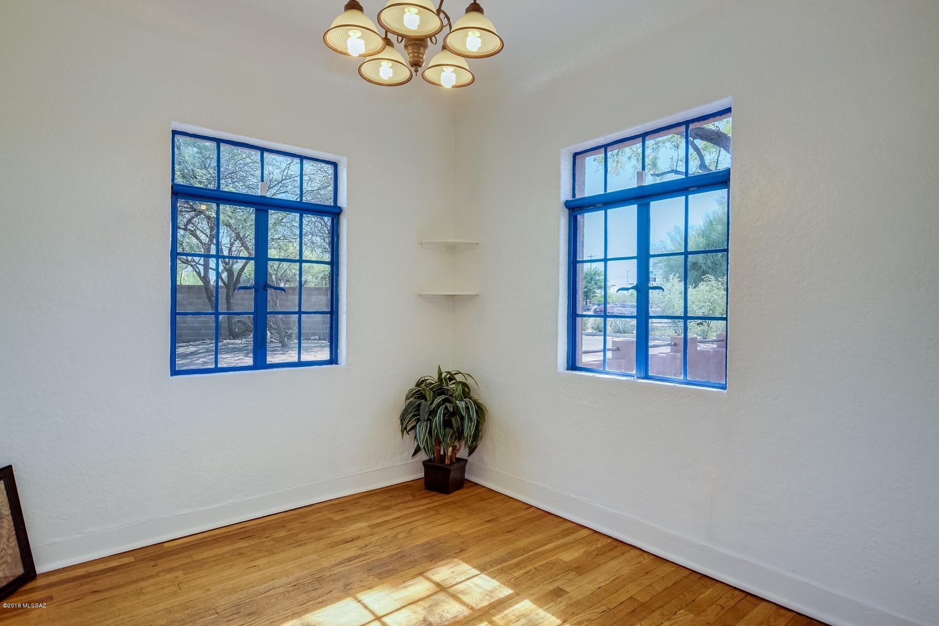 Altadina Heights - Residential