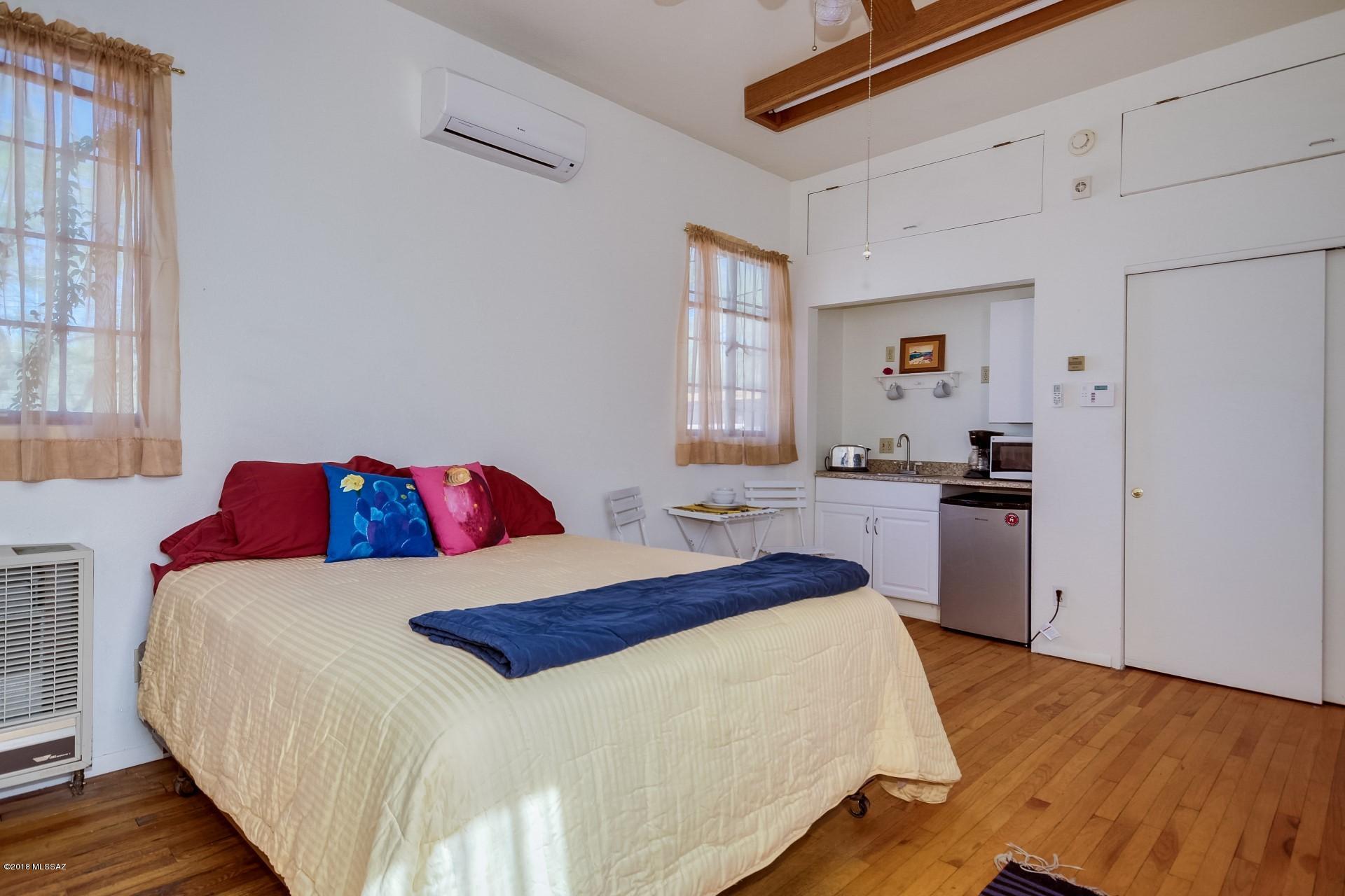 Altadina Heights - Residential
